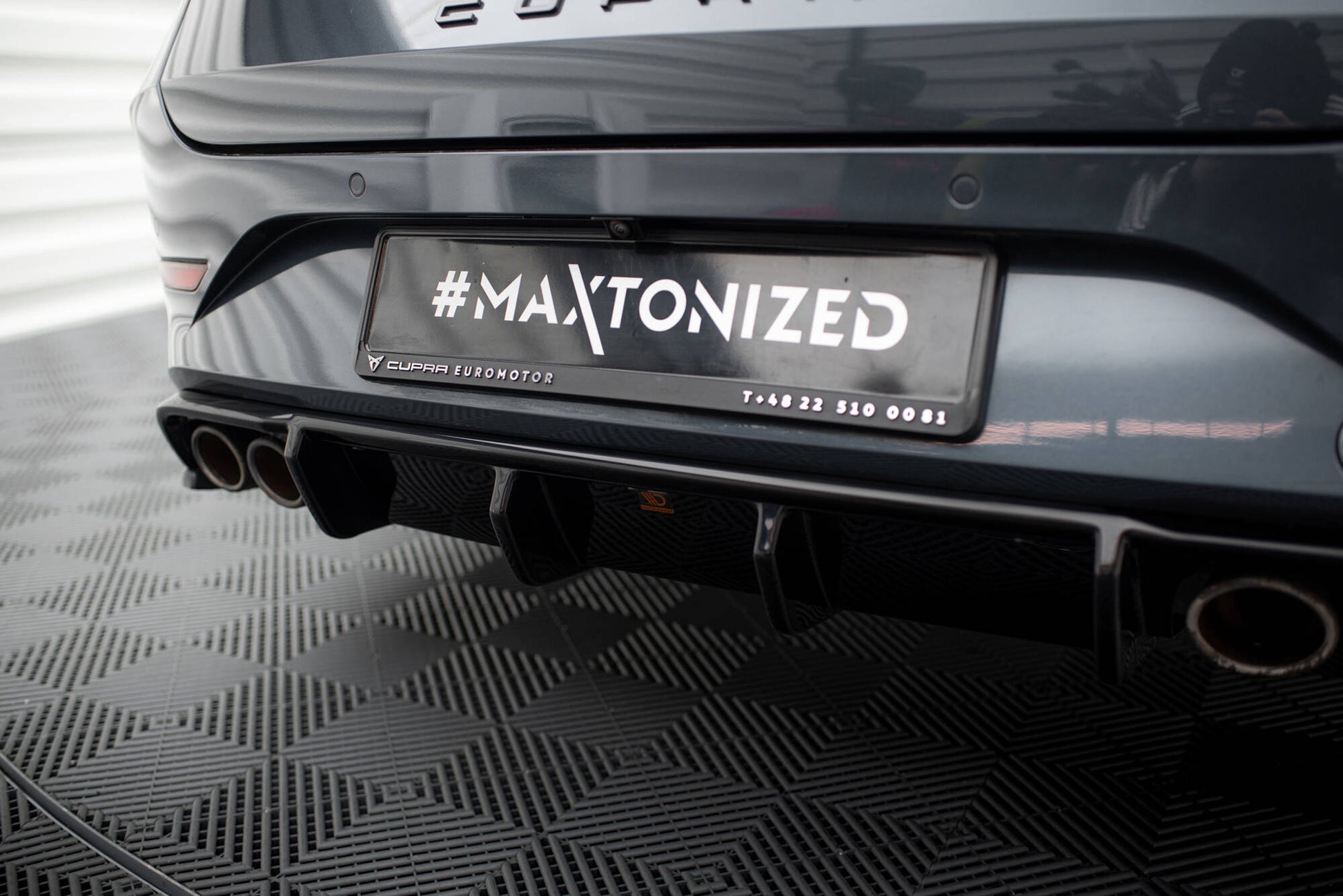 Diffusor Heck Ansatz für Cupra Leon ST Mk1 schwarz Hochglanz
