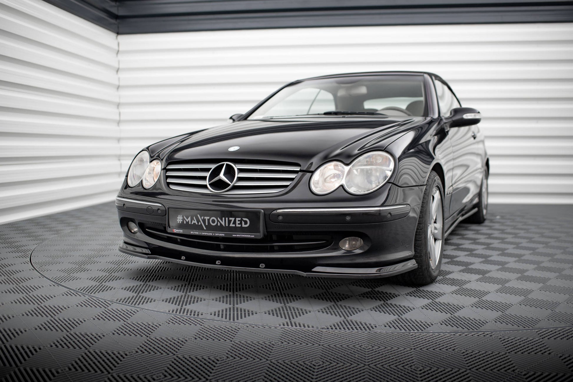 Front Ansatz V.1 für MERCEDES CLK W 209 FÜR STANDARD STOßSTANGE schwarz Hochglanz