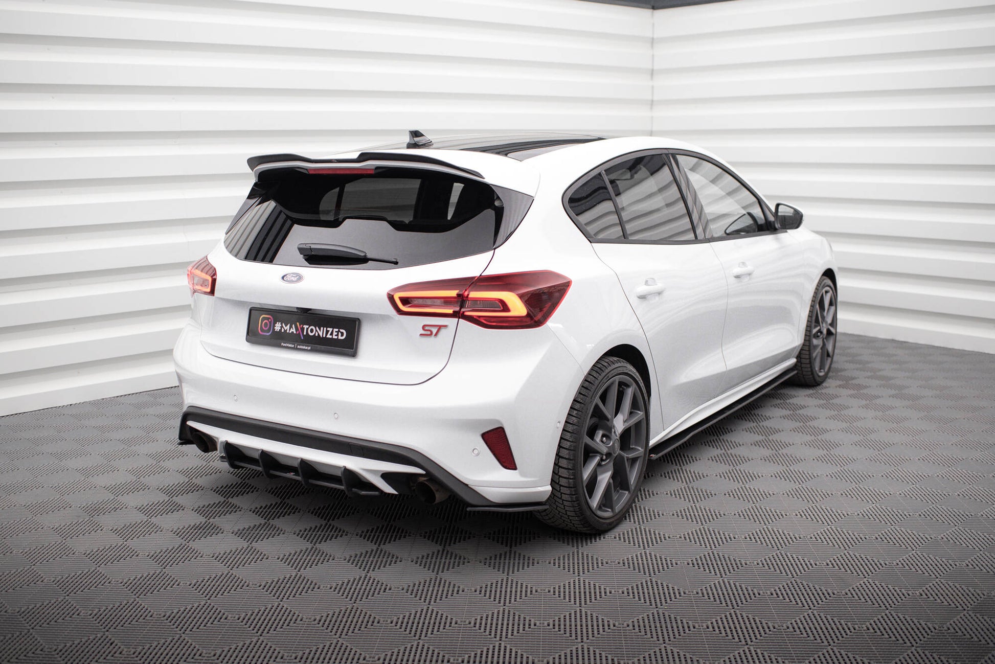 Street Pro Heck Ansatz Flaps Diffusor für Ford Focus ST Mk4