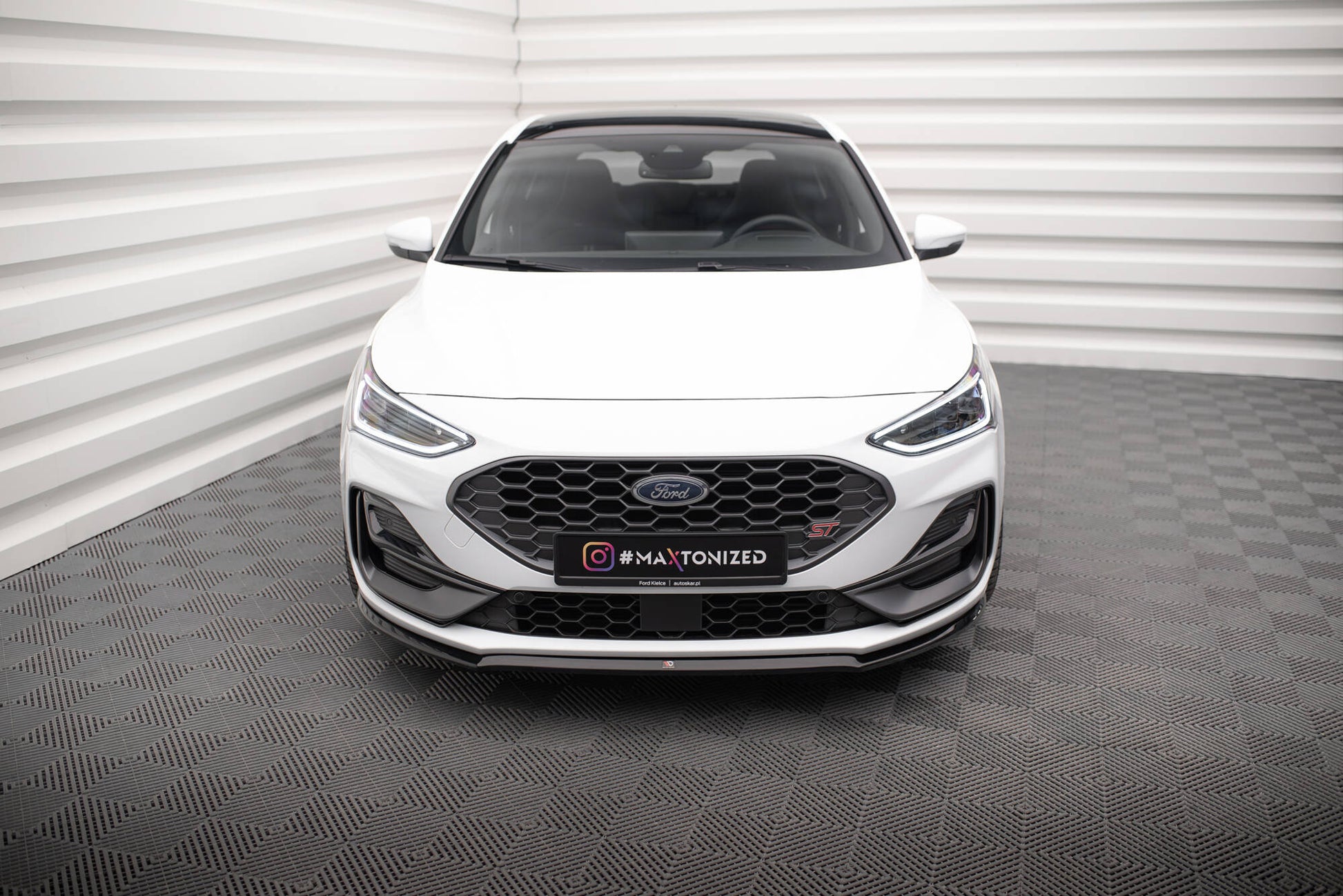 Front Ansatz V.3 für Ford Focus ST / ST-Line Mk4 Facelift schwarz Hochglanz