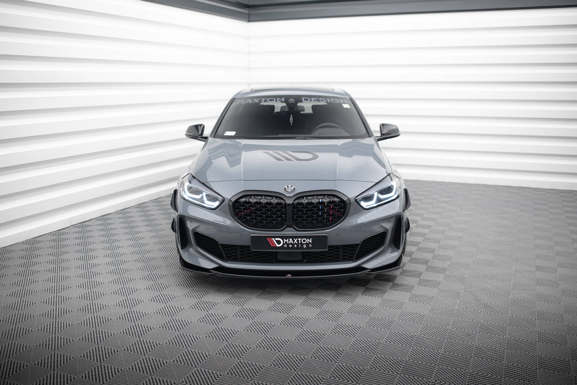Front Ansatz V.3 für BMW 1er M-Paket/ M135i / 128ti F40  schwarz Hochglanz