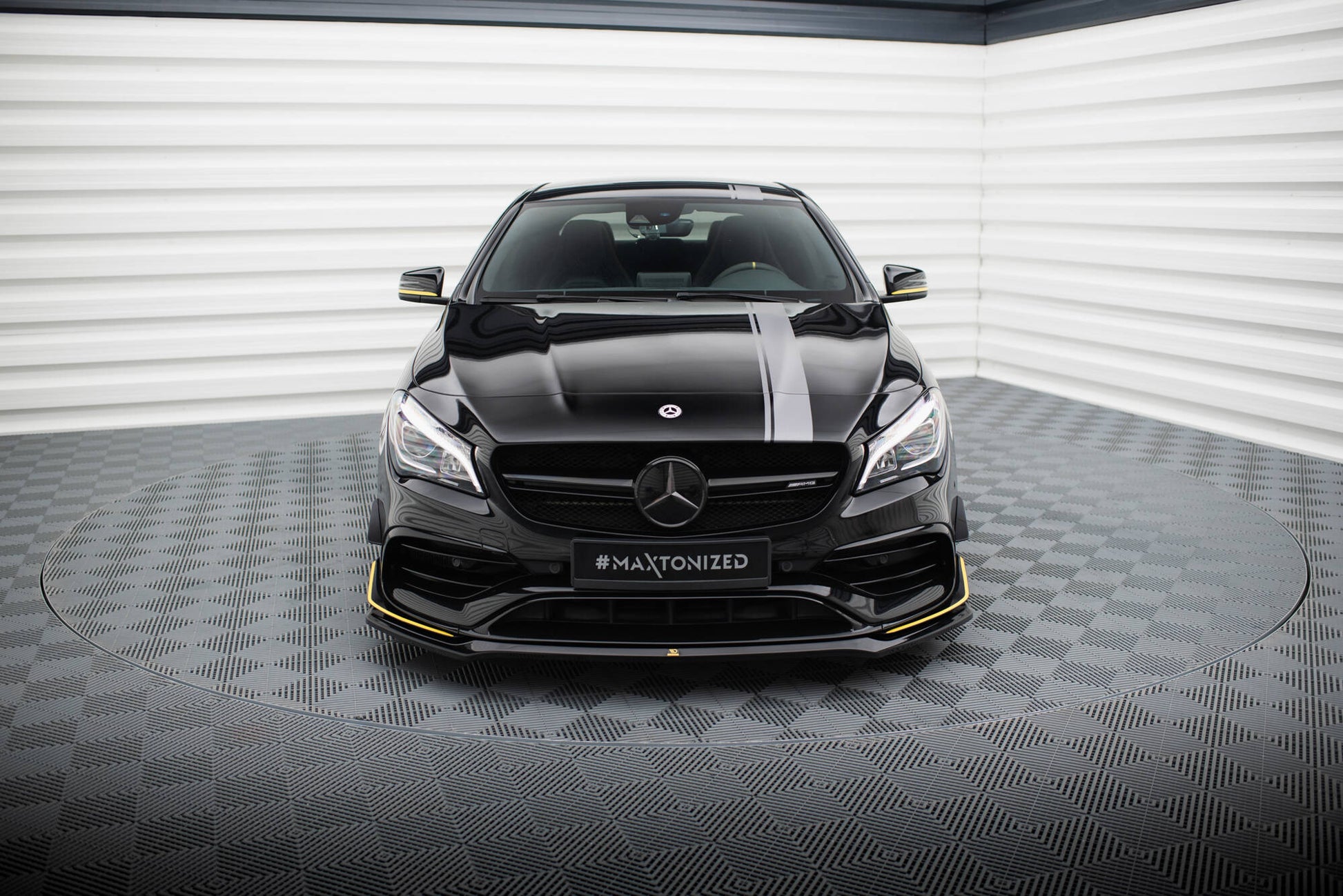 Front Ansatz V.3 für Mercedes-AMG CLA 45 Aero C117 Facelift schwarz Hochglanz