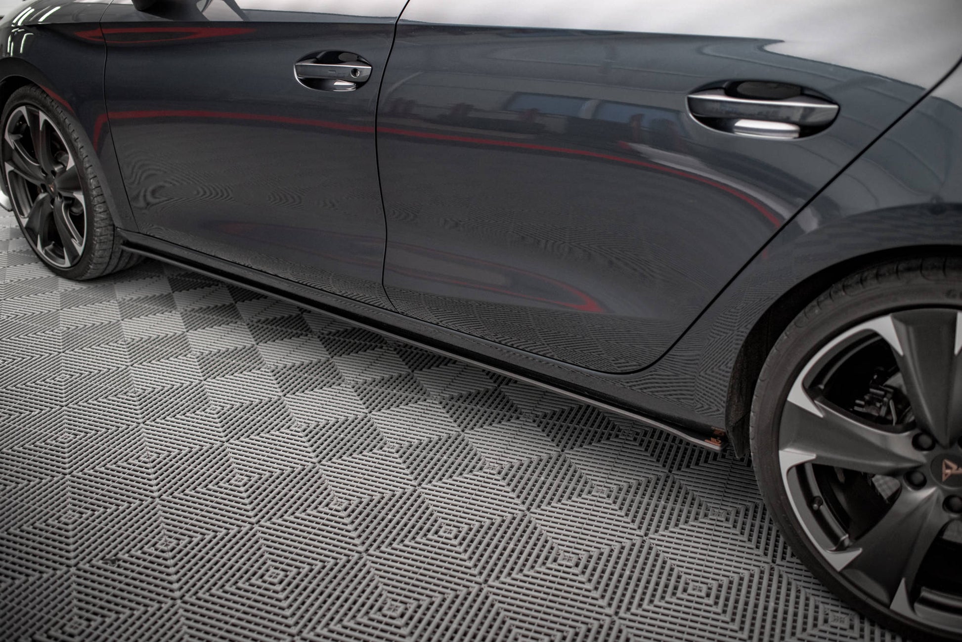 Street Pro Seitenschweller Ansatz für Cupra Leon Mk1