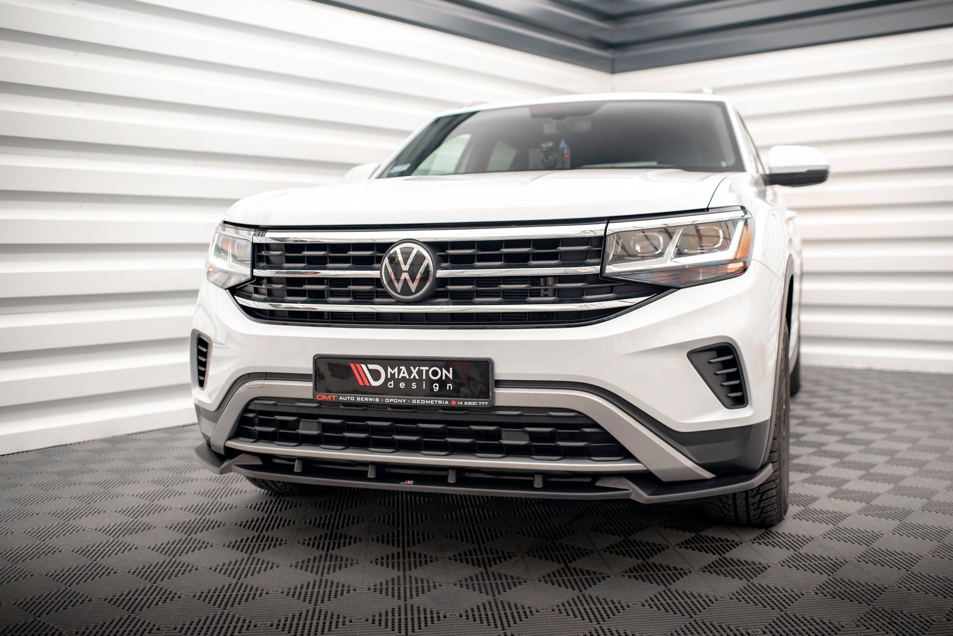Front Ansatz V.1 für Volkswagen Atlas Cross Sport schwarz matt
