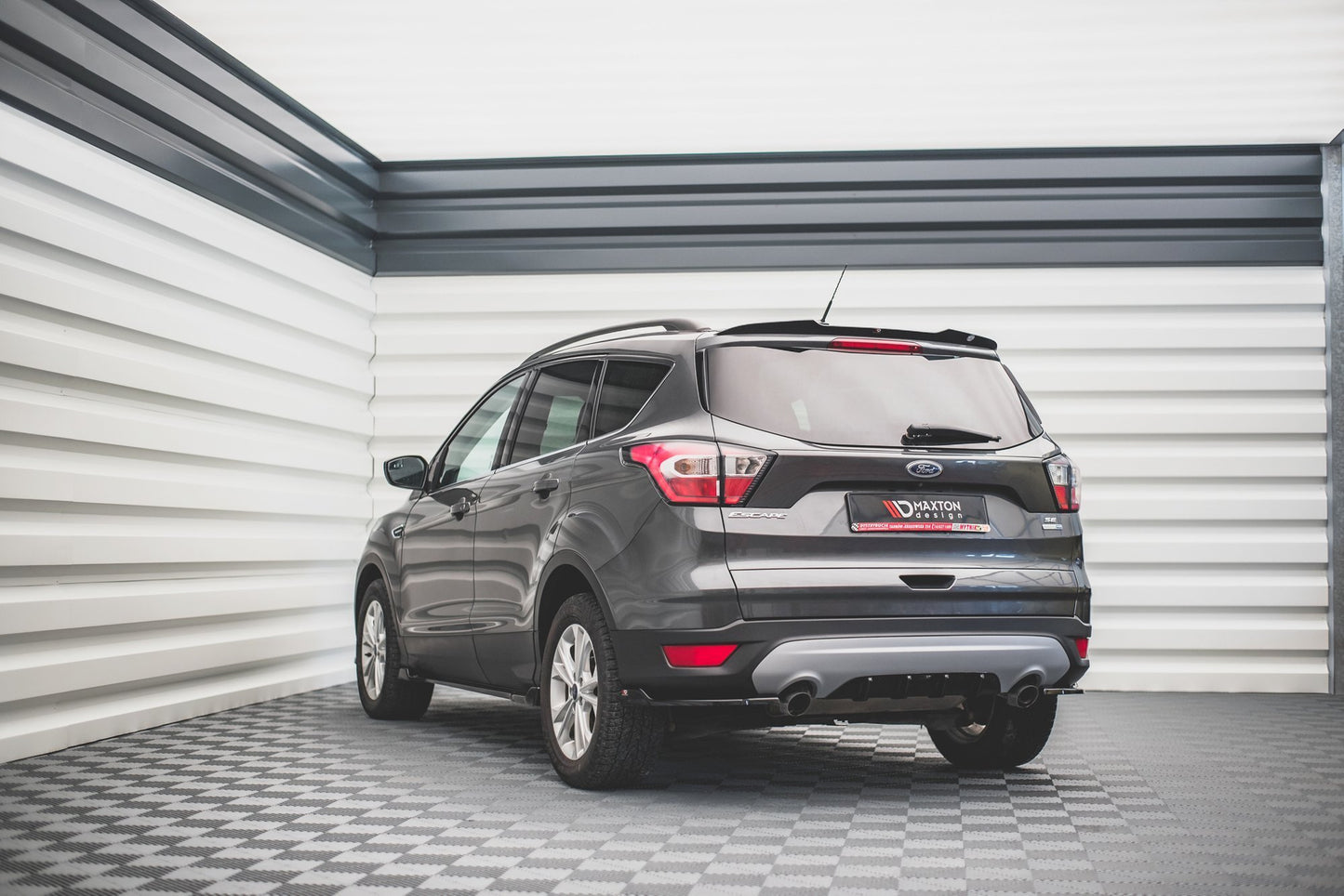 Diffusor Heck Ansatz für Ford Escape Mk3 schwarz Hochglanz