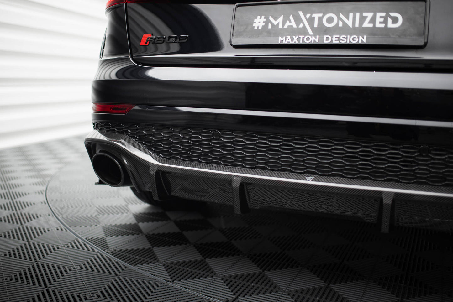 Prepreg Carbon Fiber Diffusor Heck Ansatz für Audi RSQ8 Mk1