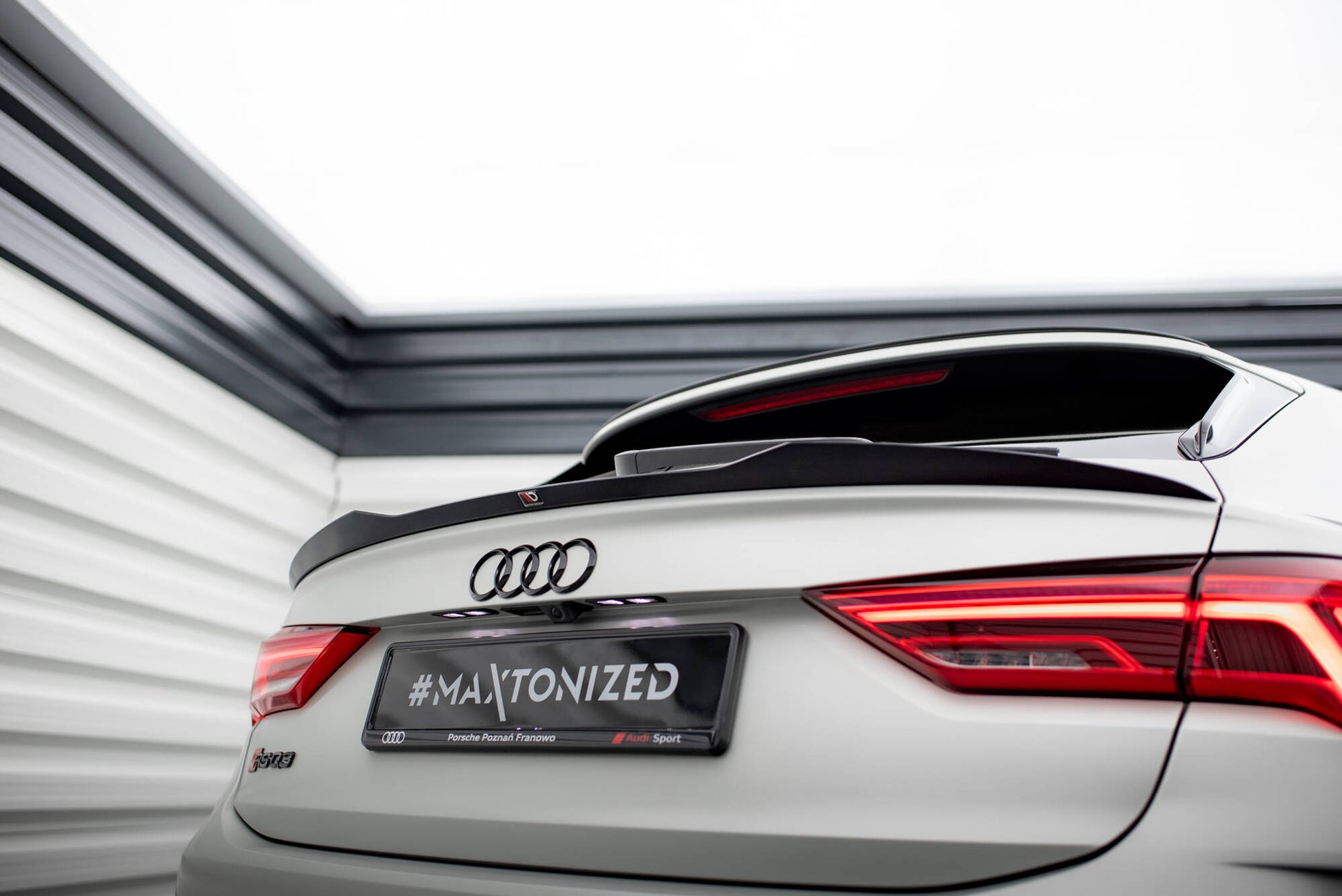 Spoiler CAP für Audi RSQ3 / Q3 S-Line Sportback F3 schwarz Hochglanz
