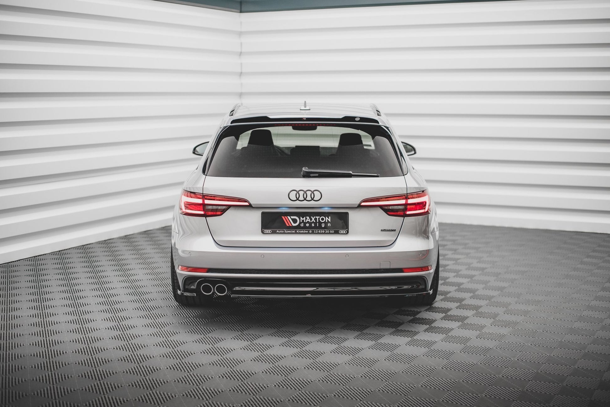 Heck Ansatz Flaps Diffusor V.2 für Audi A4 S-Line B9 schwarz Hochglanz