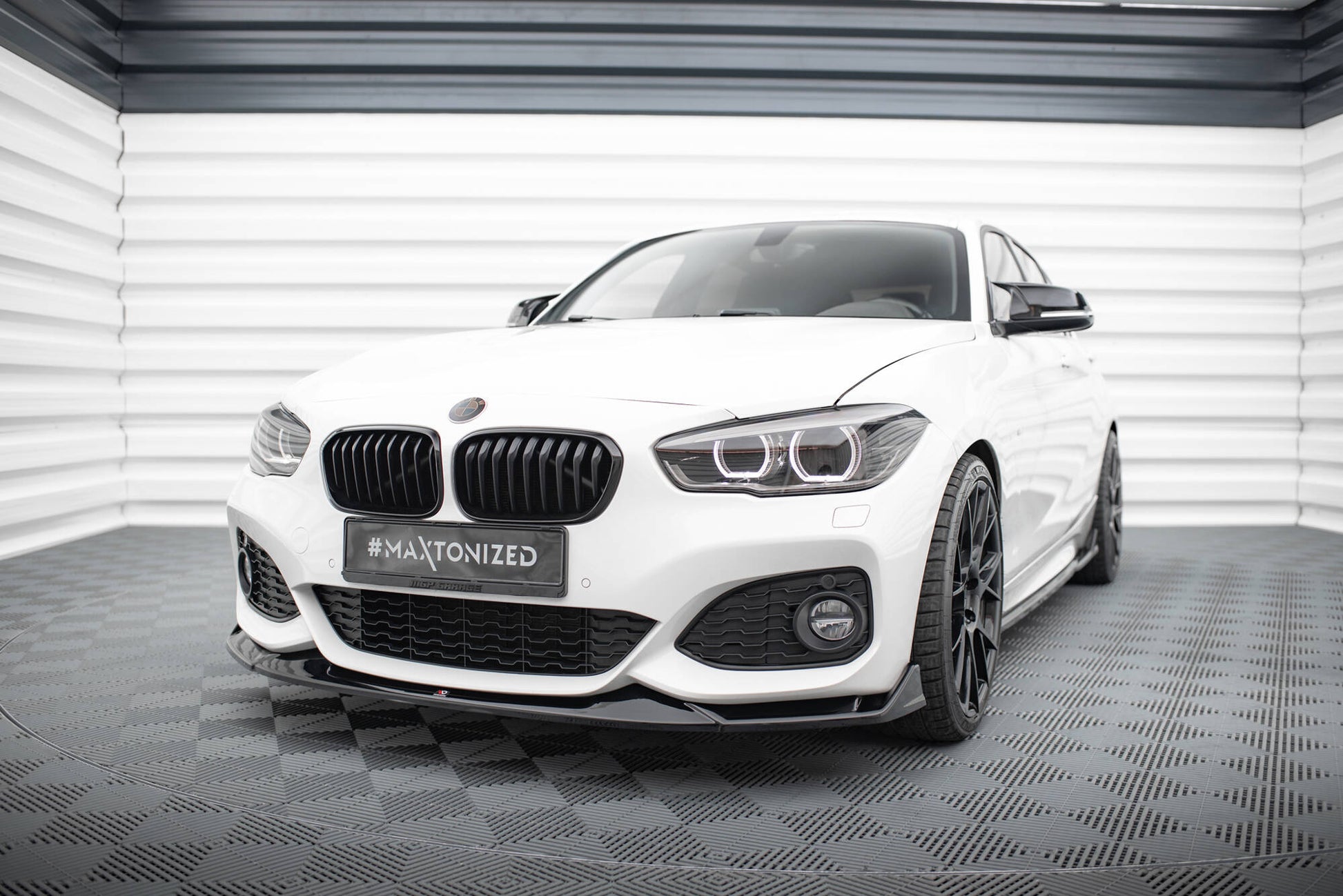 Front Ansatz V.4 für CSL Look BMW 1er M-Paket / M140i F20 Facelift schwarz Hochglanz