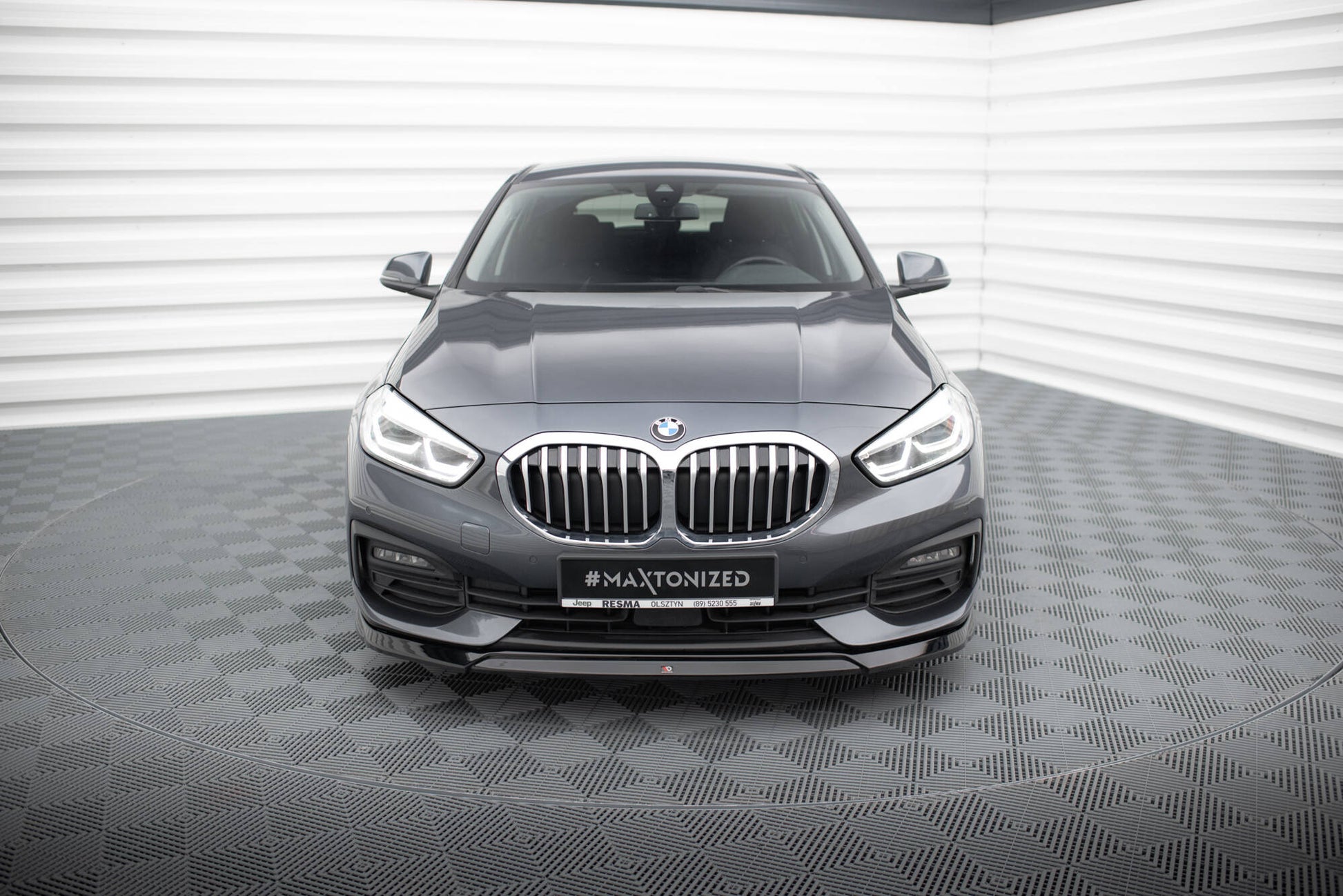 Front Ansatz V.2 für BMW 1er F40 schwarz Hochglanz