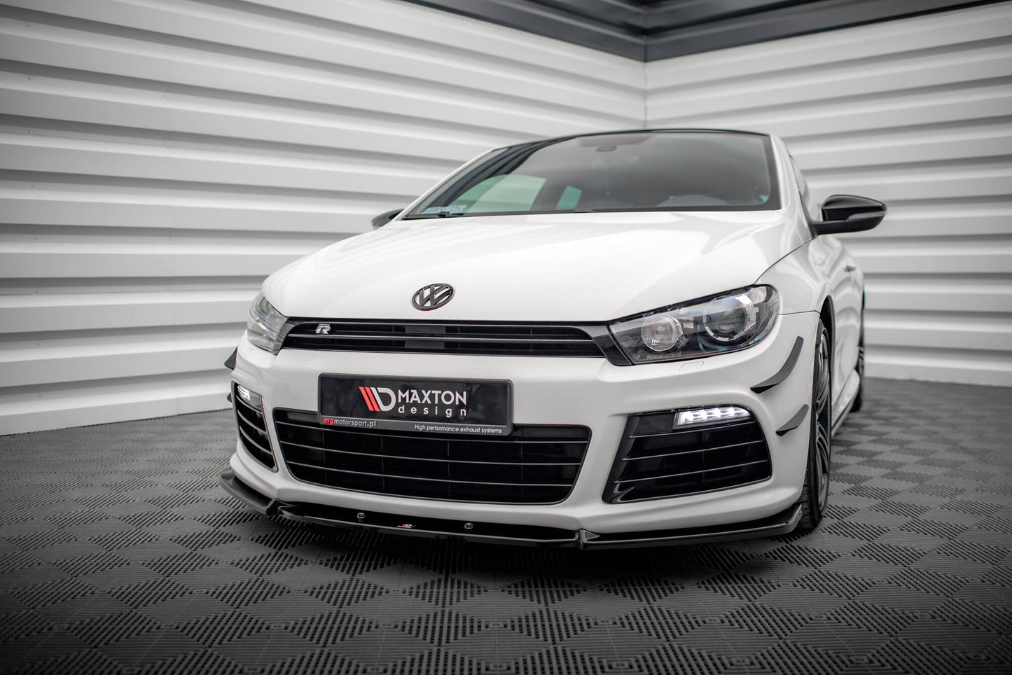 Front Ansatz V.3 für VW Scirocco R Mk3 schwarz Hochglanz