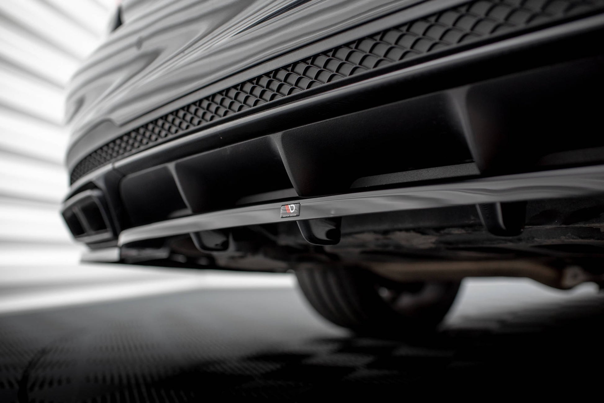 Mittlerer Diffusor Heck Ansatz DTM Look für Mercedes-Benz E63 AMG Limousine W212 Facelift Carbon Look