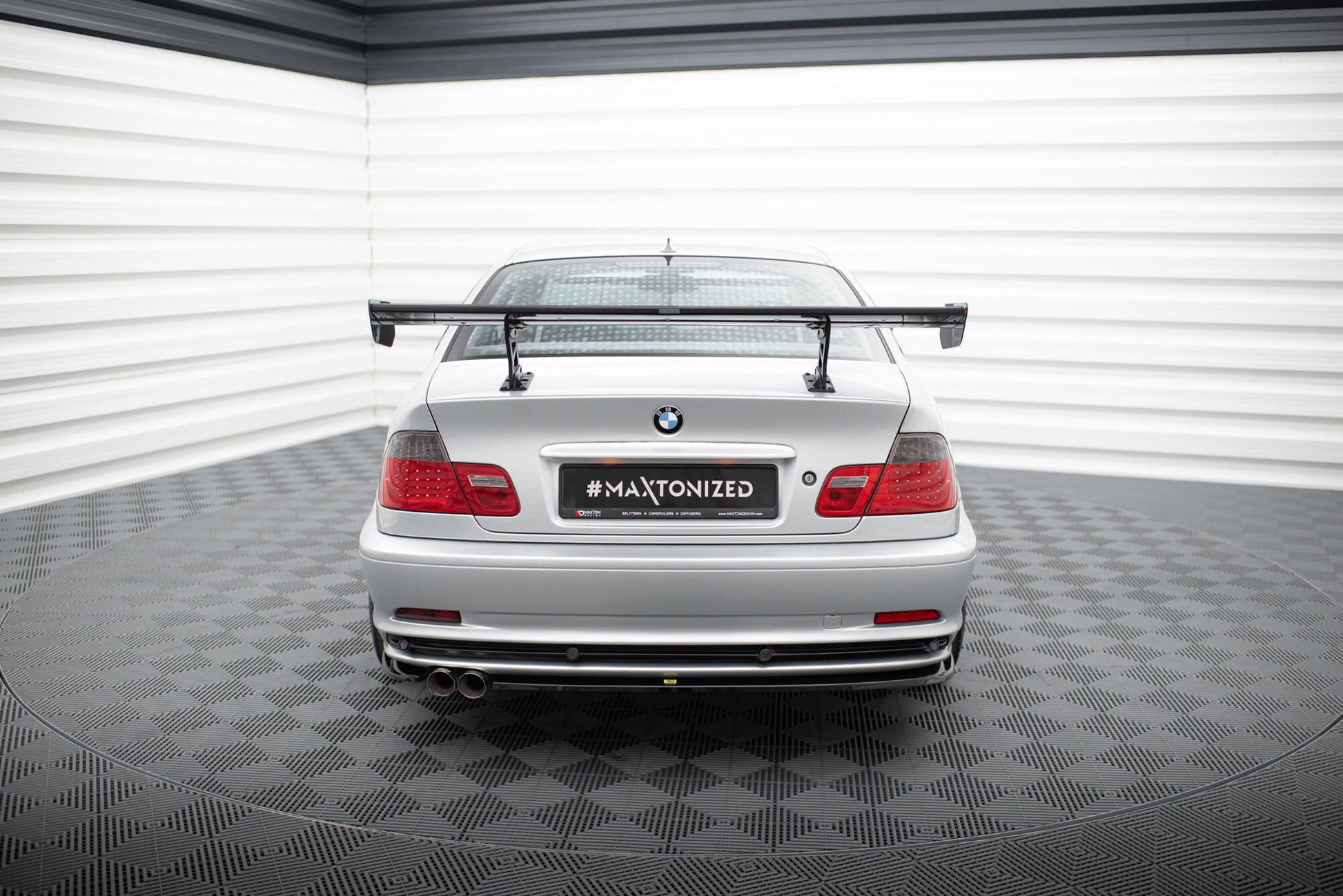 Carbon Spoiler With Internal Brackets Uprights  BMW 3er Coupe E46