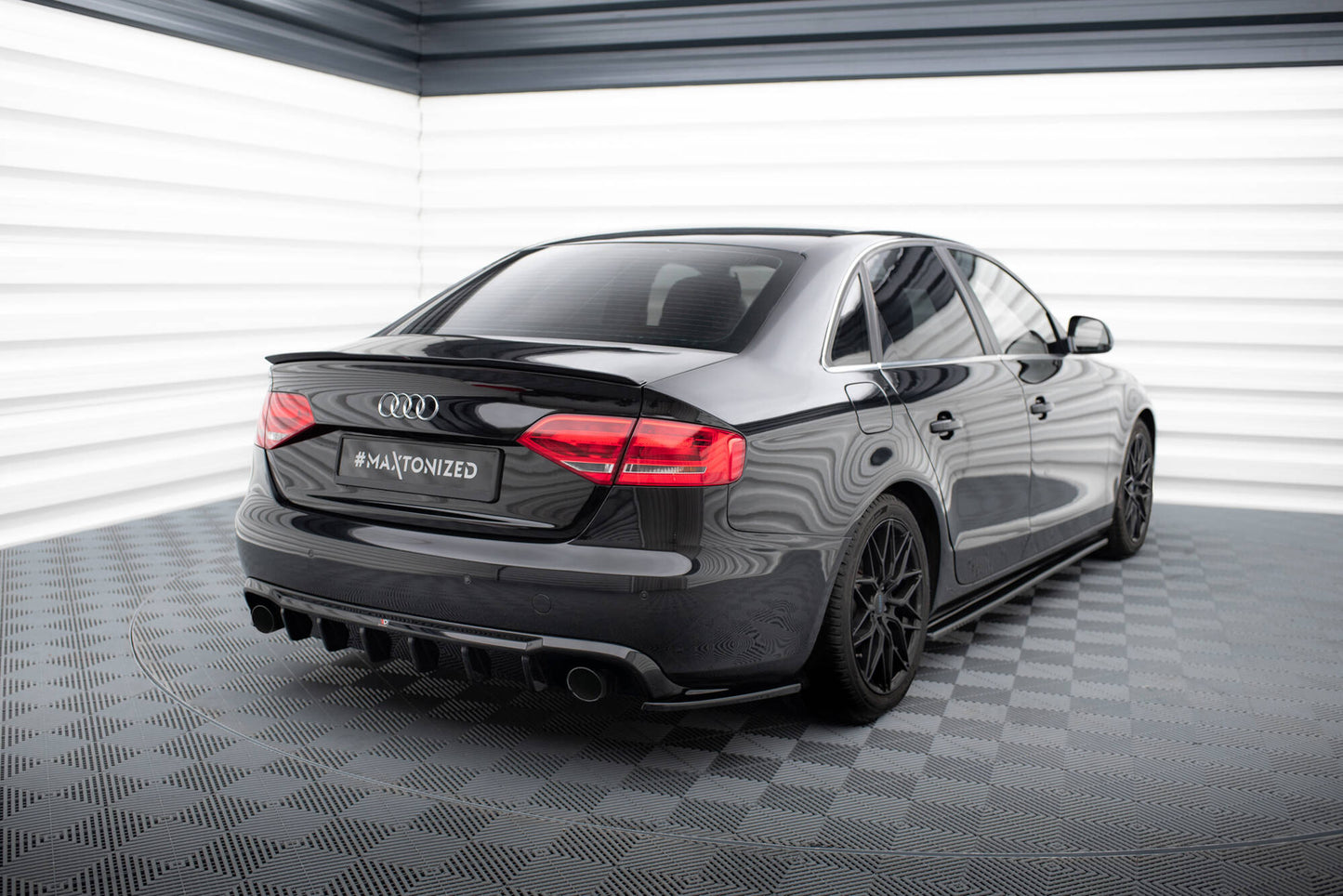 Diffusor Heck Ansatz für Audi A4 B8 (Einzelauspuff li. re.)