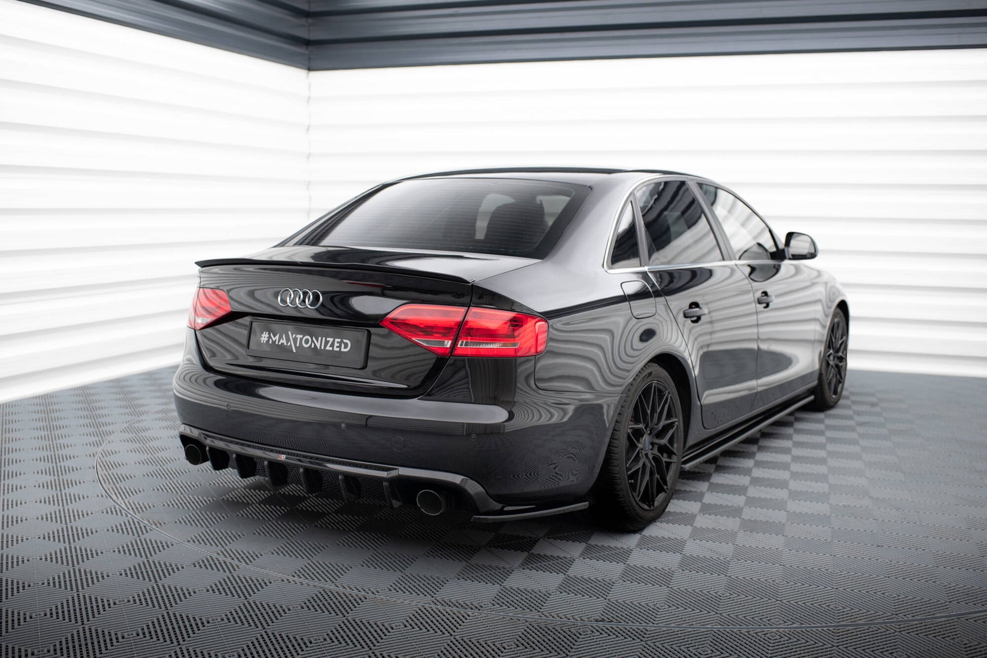 Diffusor Heck Ansatz für Audi A4 B8 (Einzelauspuff li. re.)