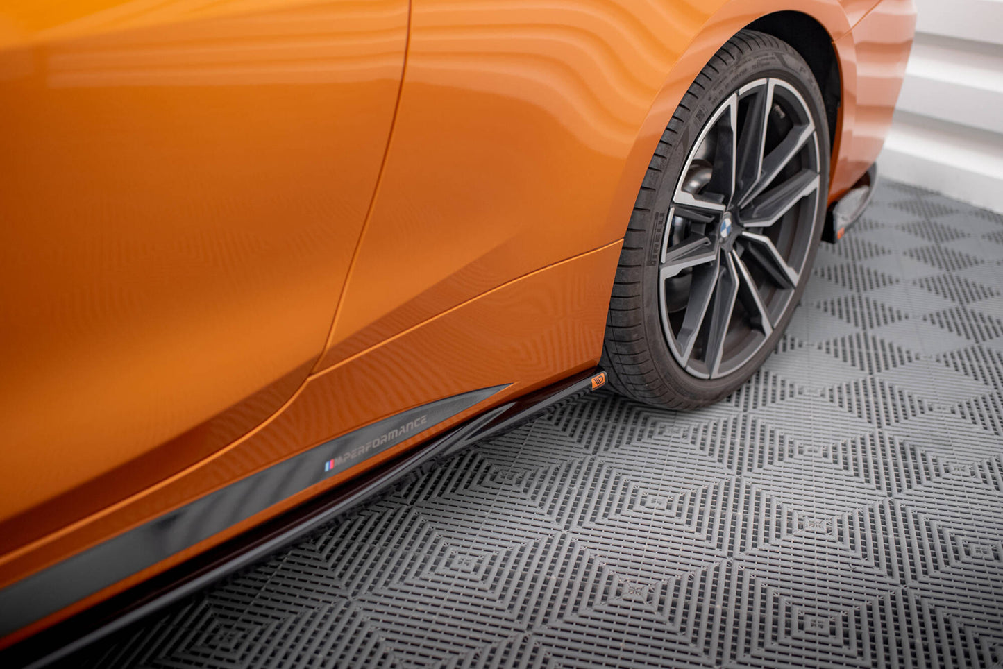 Seitenschweller Ansatz für V.3 für BMW 4er M-Paket / M440i G22 / G23 / G22 Facelift / G23 Facelift schwarz Hochglanz