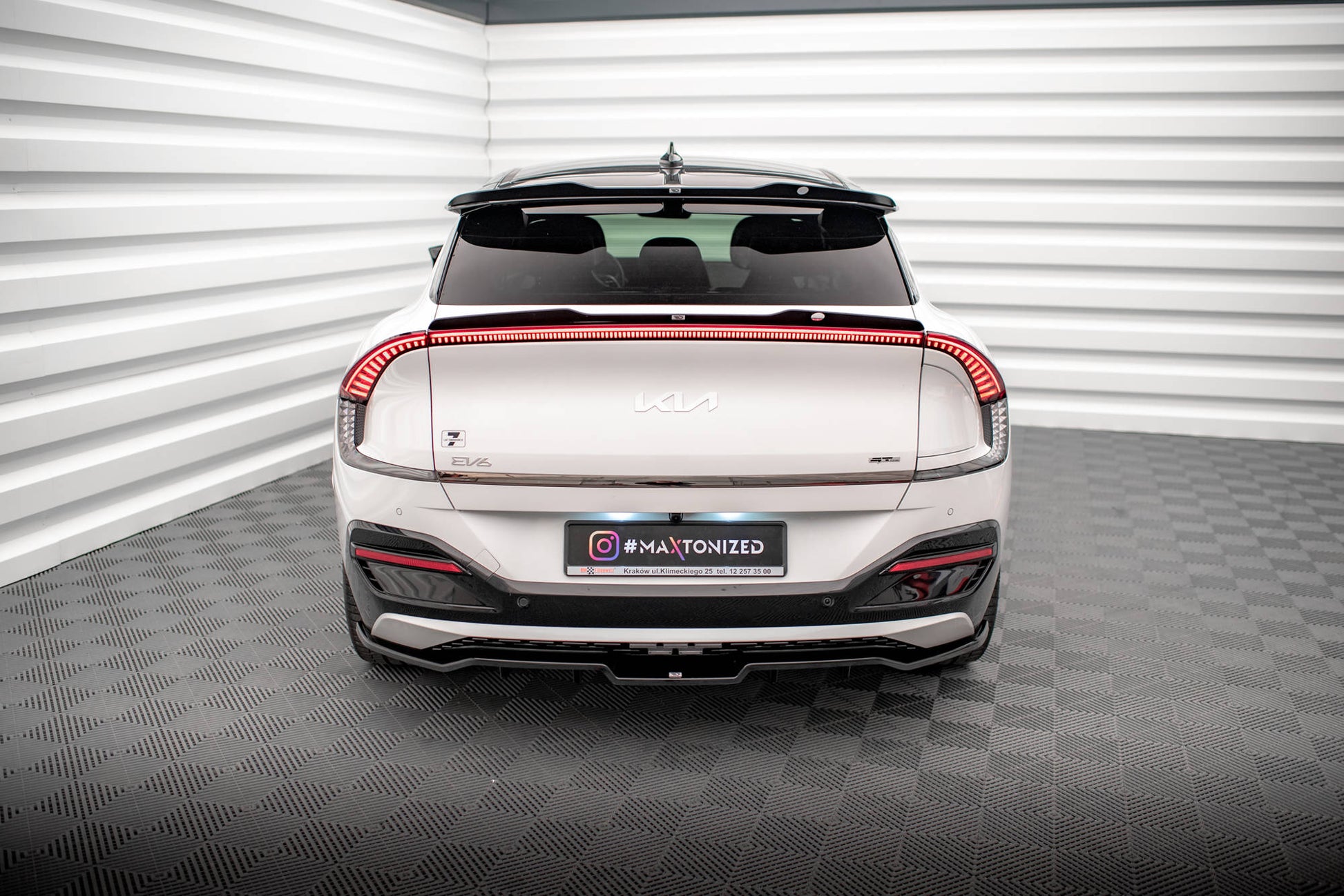 Mittlerer Cup Diffusor DTM Look Heck Ansatz für Kia EV6 GT-Line Mk1 schwarz Hochglanz
