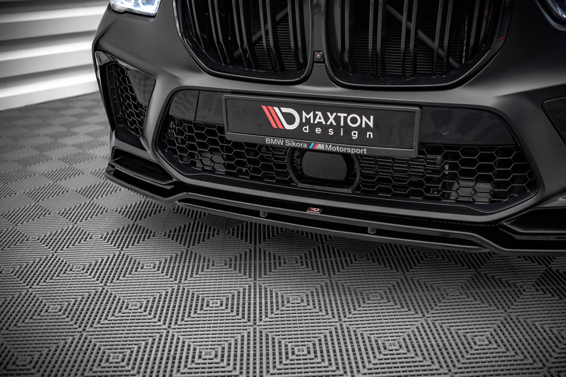 Front Ansatz V.3 für BMW  X5M F95 schwarz Hochglanz