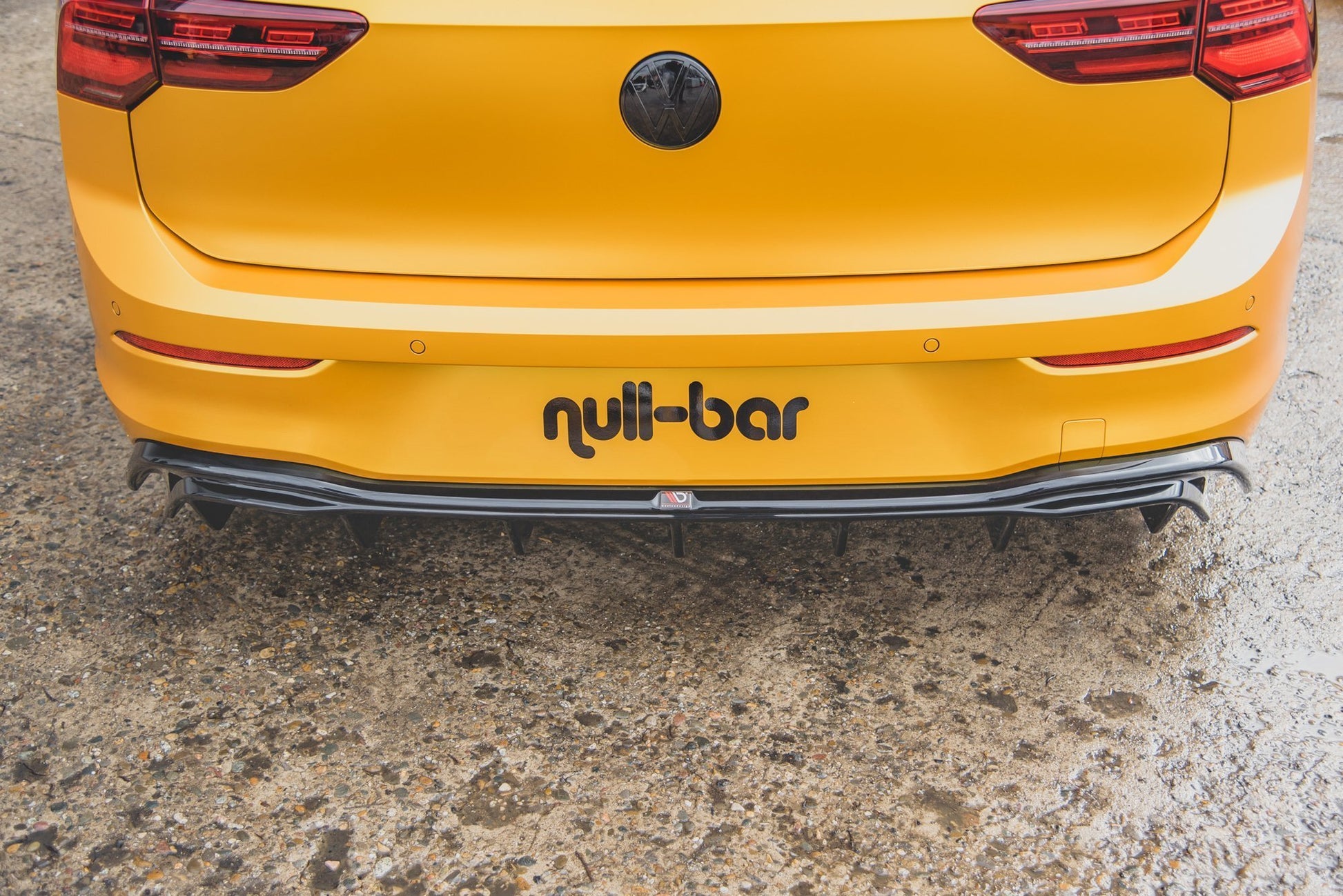 Diffusor Heck Ansatz für VW Golf Mk8 schwarz Hochglanz