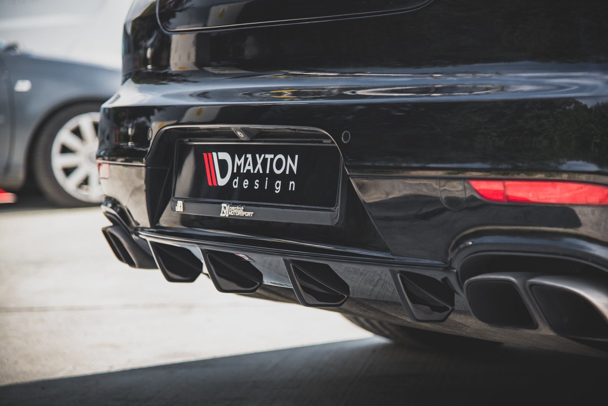 Diffusor Heck Ansatz für Porsche Panamera Turbo 970 Facelift schwarz Hochglanz