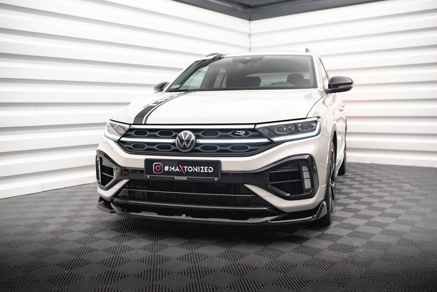 Front Ansatz V.2 für VW T-Roc R / R-Line Mk1 Facelift schwarz Hochglanz