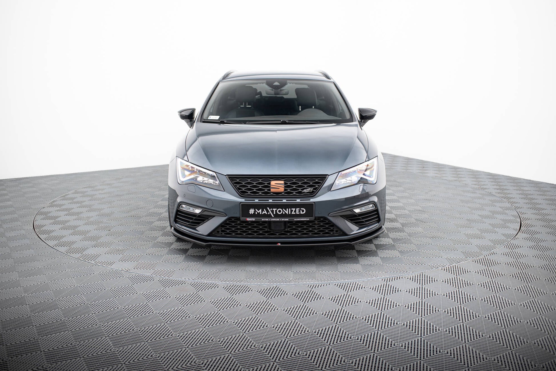Front Ansatz V.4 für Seat Leon Cupra / FR Mk3 FL schwarz Hochglanz