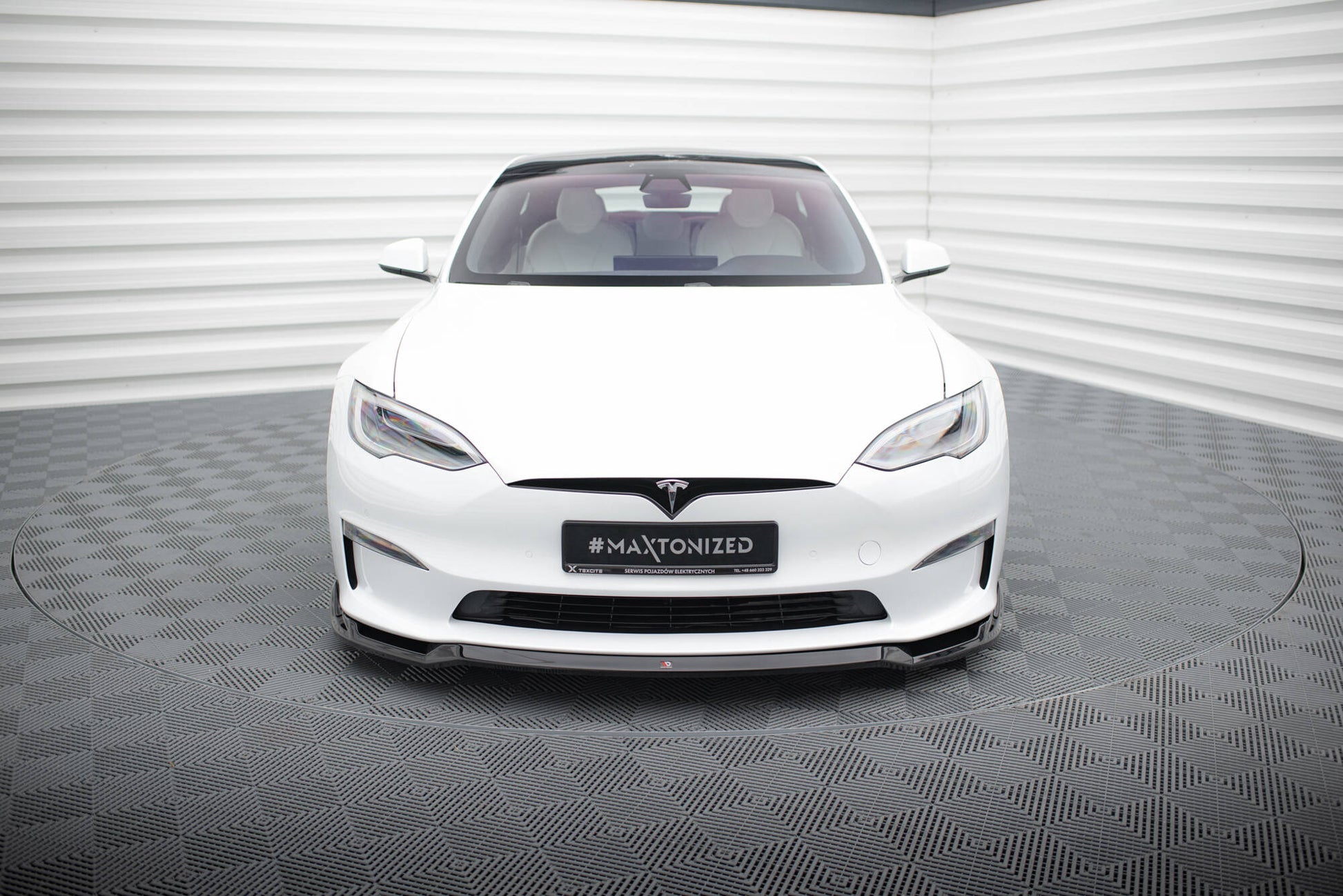 Front Ansatz V.2 für Tesla Model S Plaid Mk1 Facelift schwarz Hochglanz