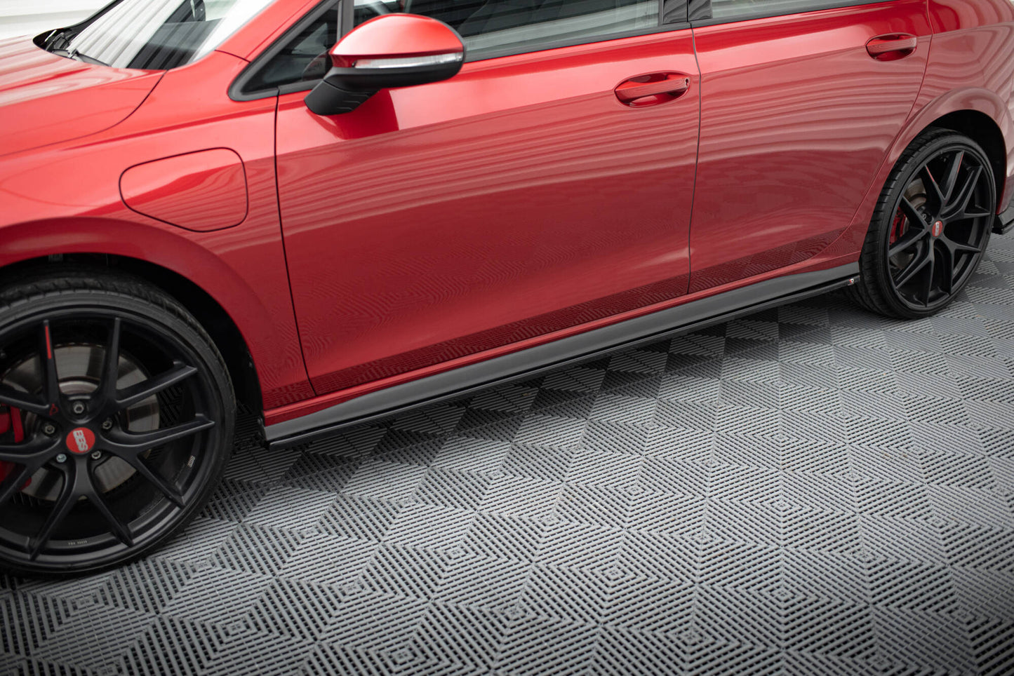 Seitenschweller Ansatz für V.1 für VW Golf GTI / GTE / GTI Clubsport / GTD / R-Line Mk8 schwarz Hochglanz
