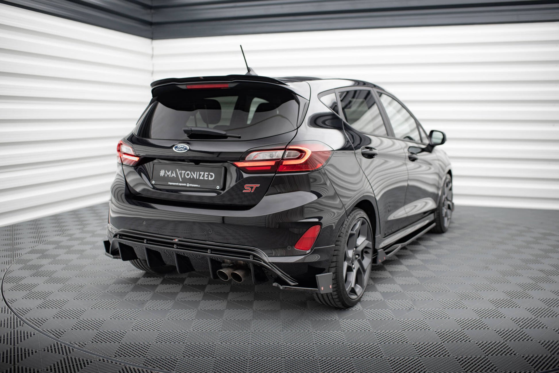 Heck Ansatz Flaps Diffusor für V.4 + Flaps Ford Fiesta ST Mk8