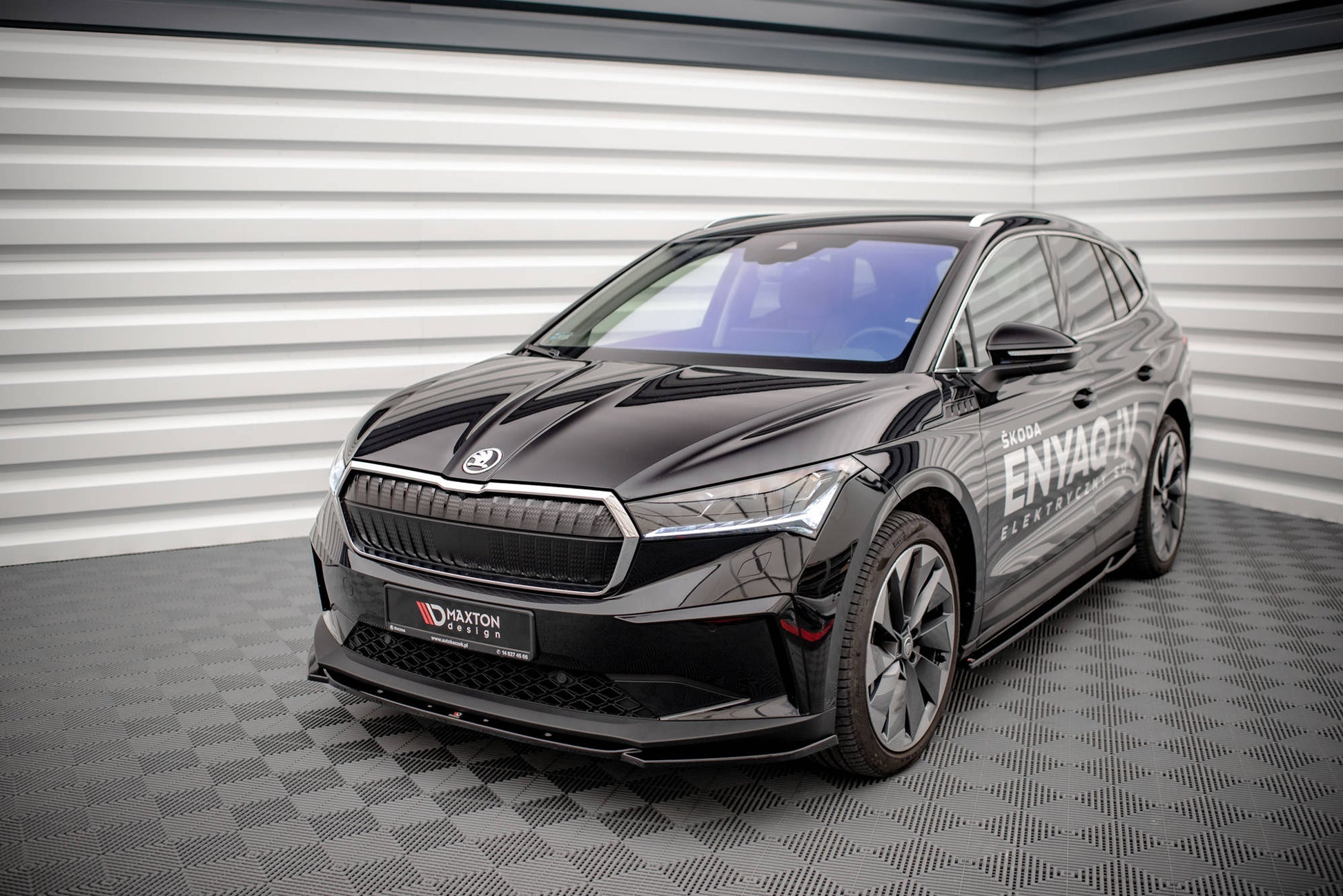 Front Ansatz V.3 für Skoda Enyaq iV Carbon Look