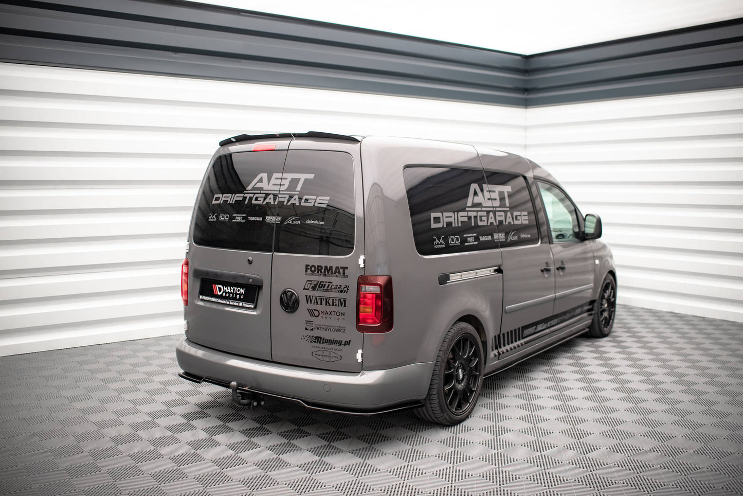 Mittlerer Diffusor Heck Ansatz für Volkswagen Caddy Long Mk3 Facelift schwarz matt