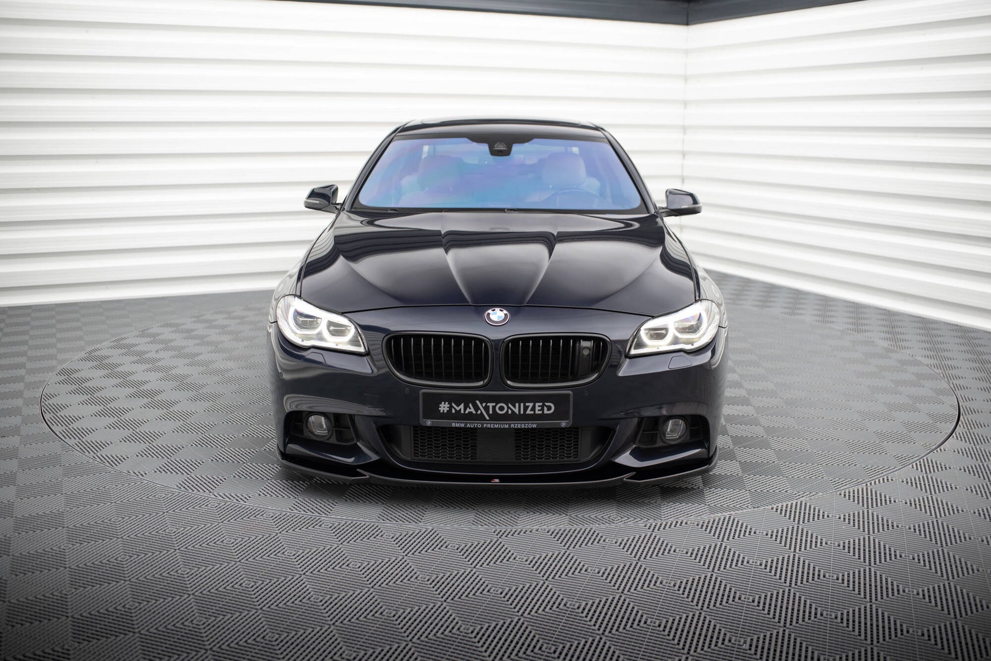 Front Ansatz V.4 für BMW 5er F10/F11 M-Paket schwarz Hochglanz
