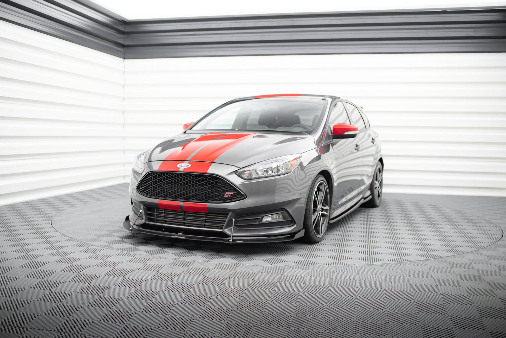 Hybrid Front Ansatz V.2 für Ford Focus ST Mk3 FL