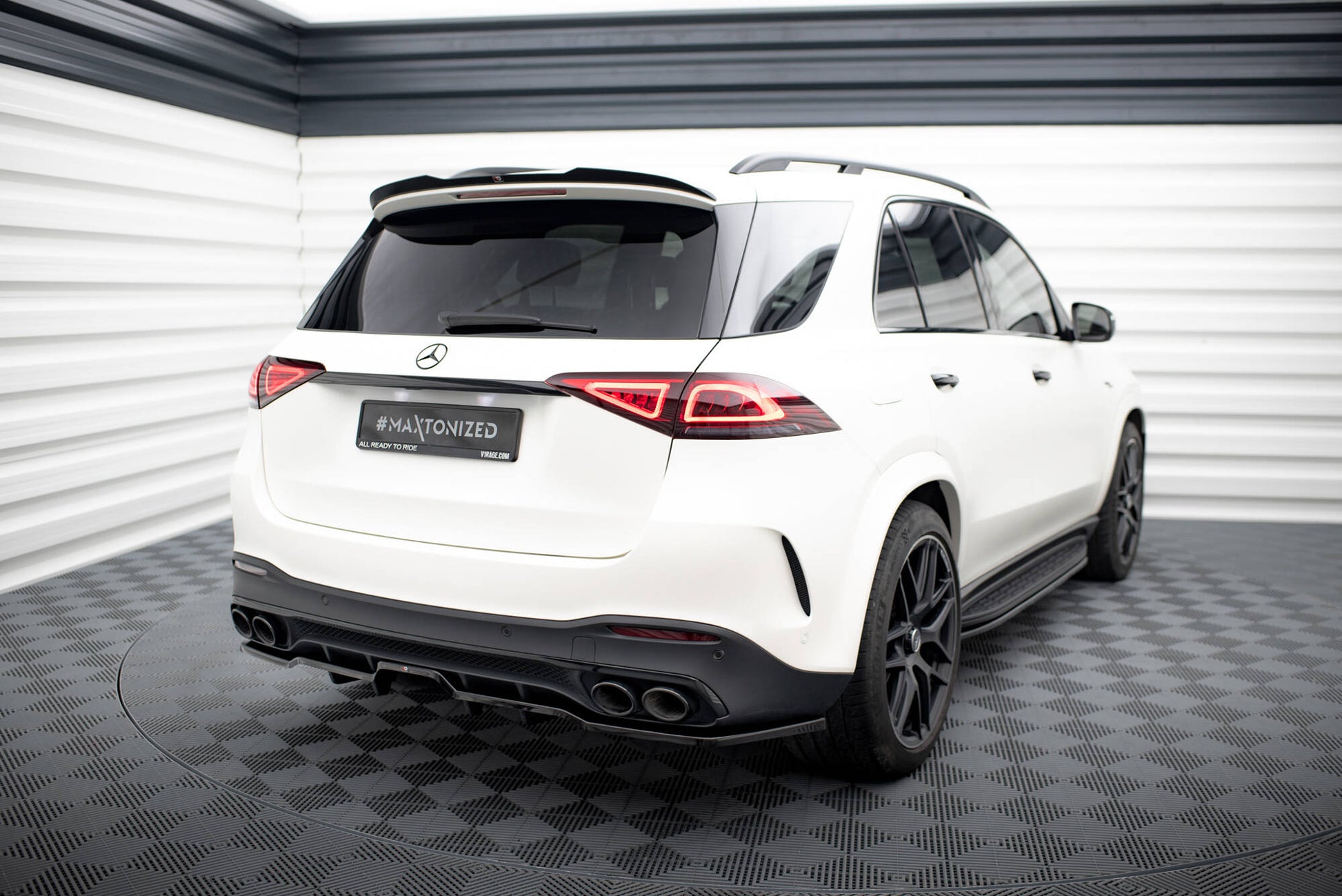 Mittlerer Cup Diffusor DTM Look Heck Ansatz für Mercedes-AMG GLE 53 / 63 W167 / W167 Facelift schwarz Hochglanz