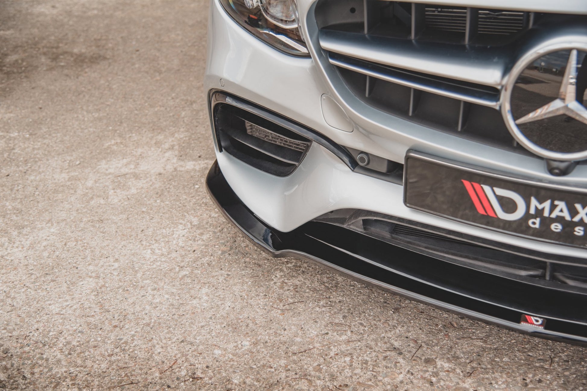Front Ansatz V.1 für Mercedes-Benz E63 AMG Kombi/Limousine S213/W213 schwarz Hochglanz