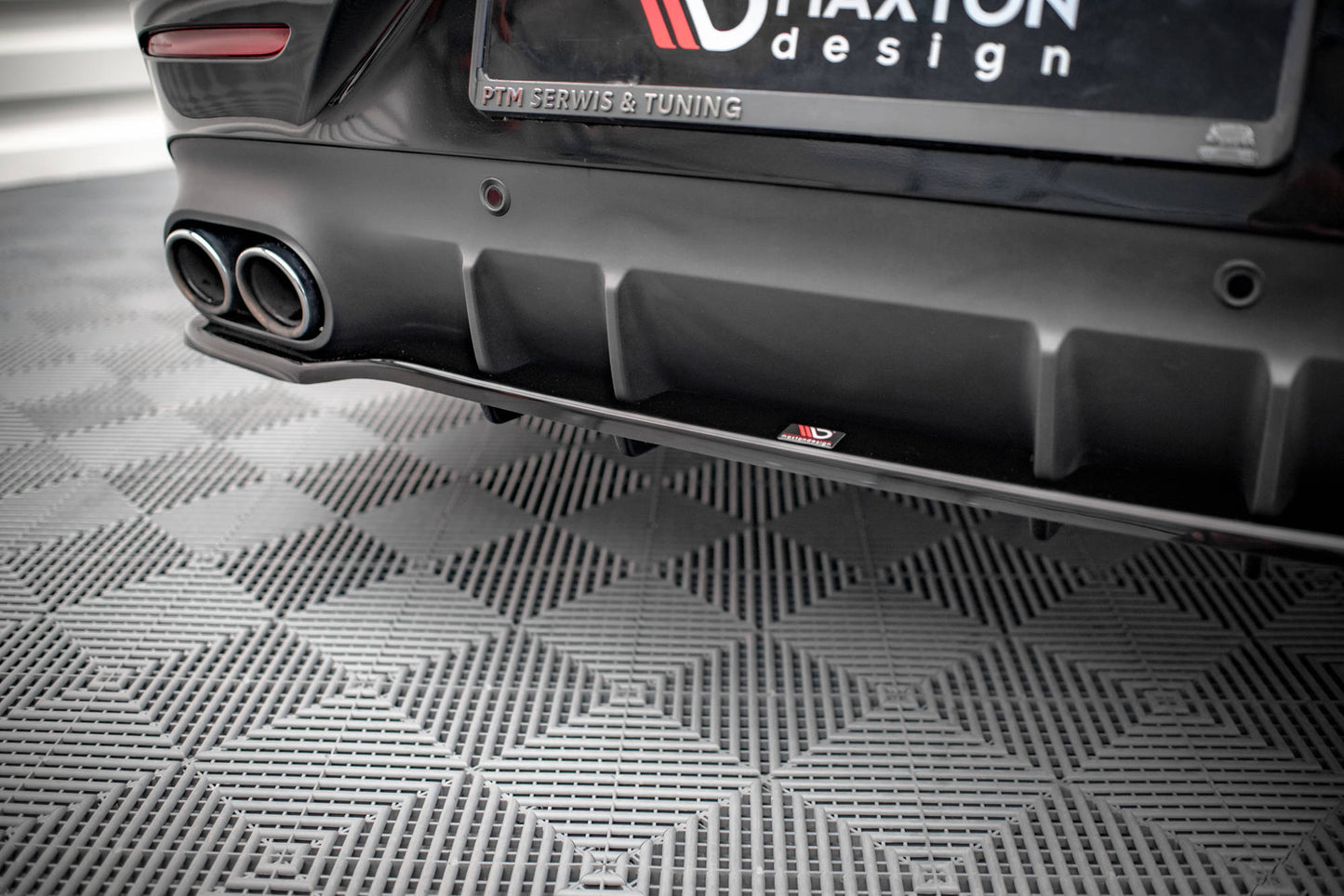 Mittlerer Cup Diffusor DTM Look Heck Ansatz für Mercedes-AMG CLS 53 C257 schwarz Hochglanz