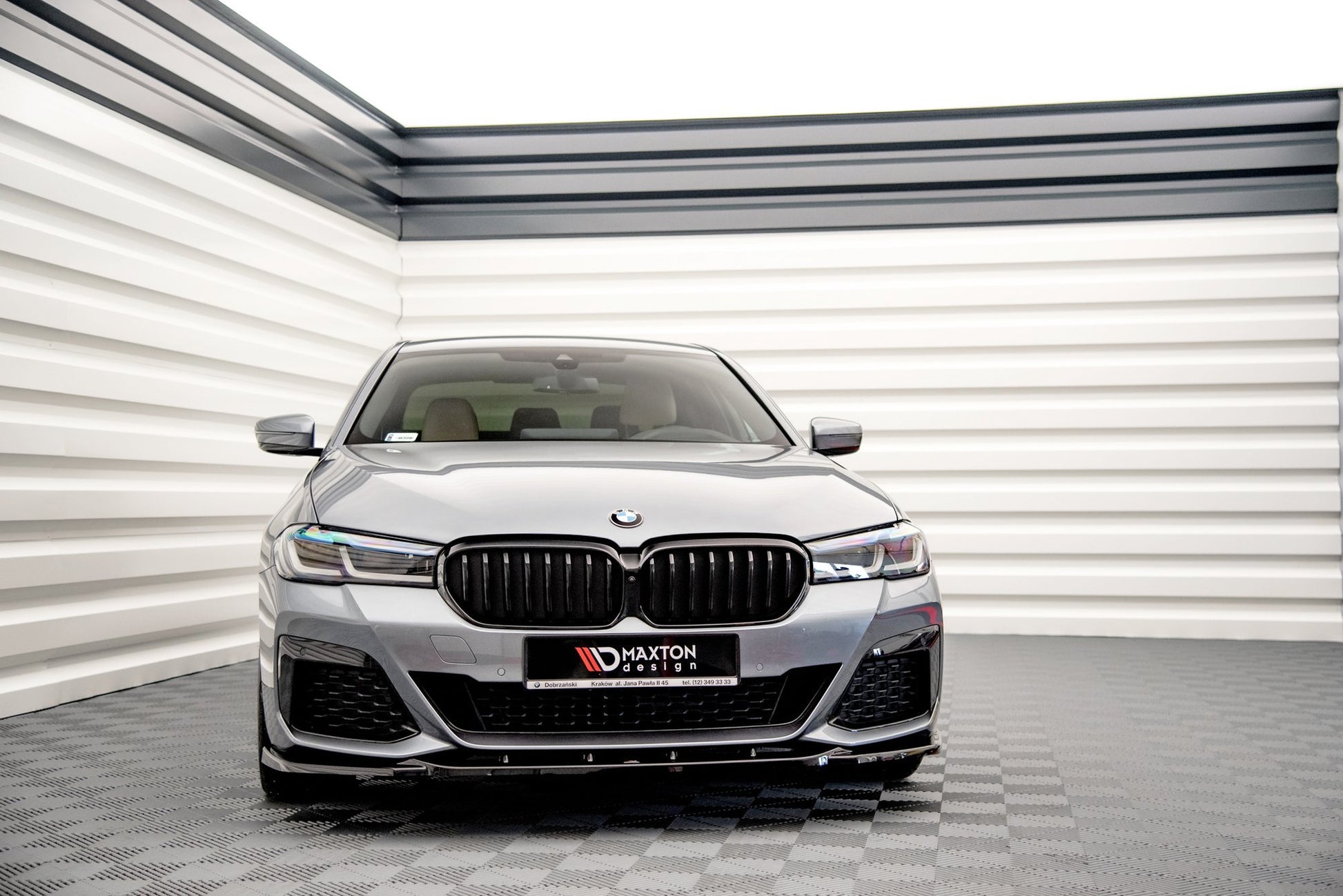 Front Ansatz V.2 für BMW 5er M-Paket / M550i / M550d G30 Facelift  schwarz Hochglanz