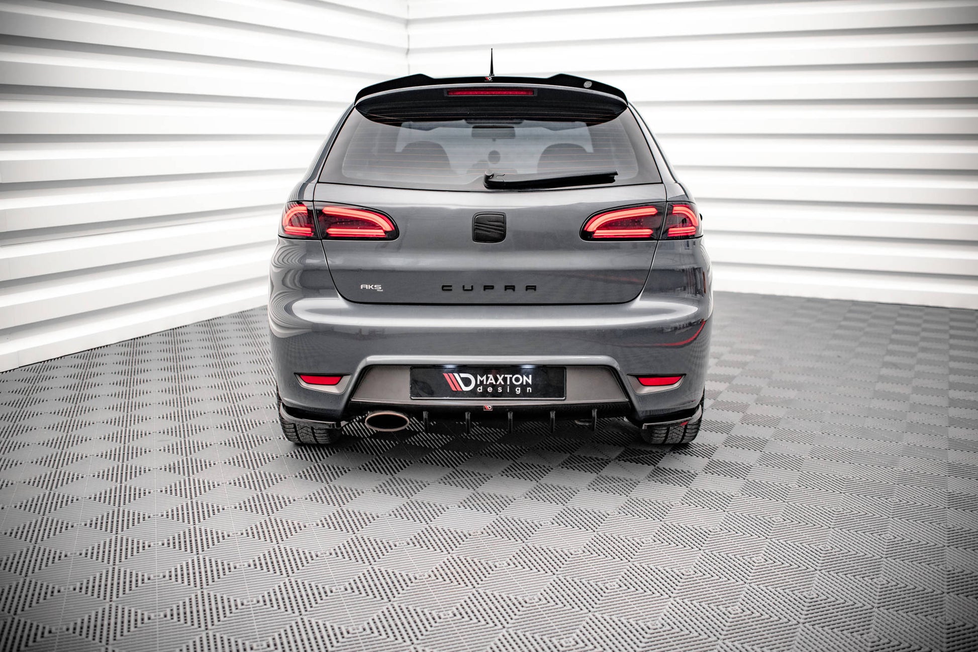 Diffusor Heck Ansatz für Seat Ibiza Cupra Mk3 schwarz Hochglanz