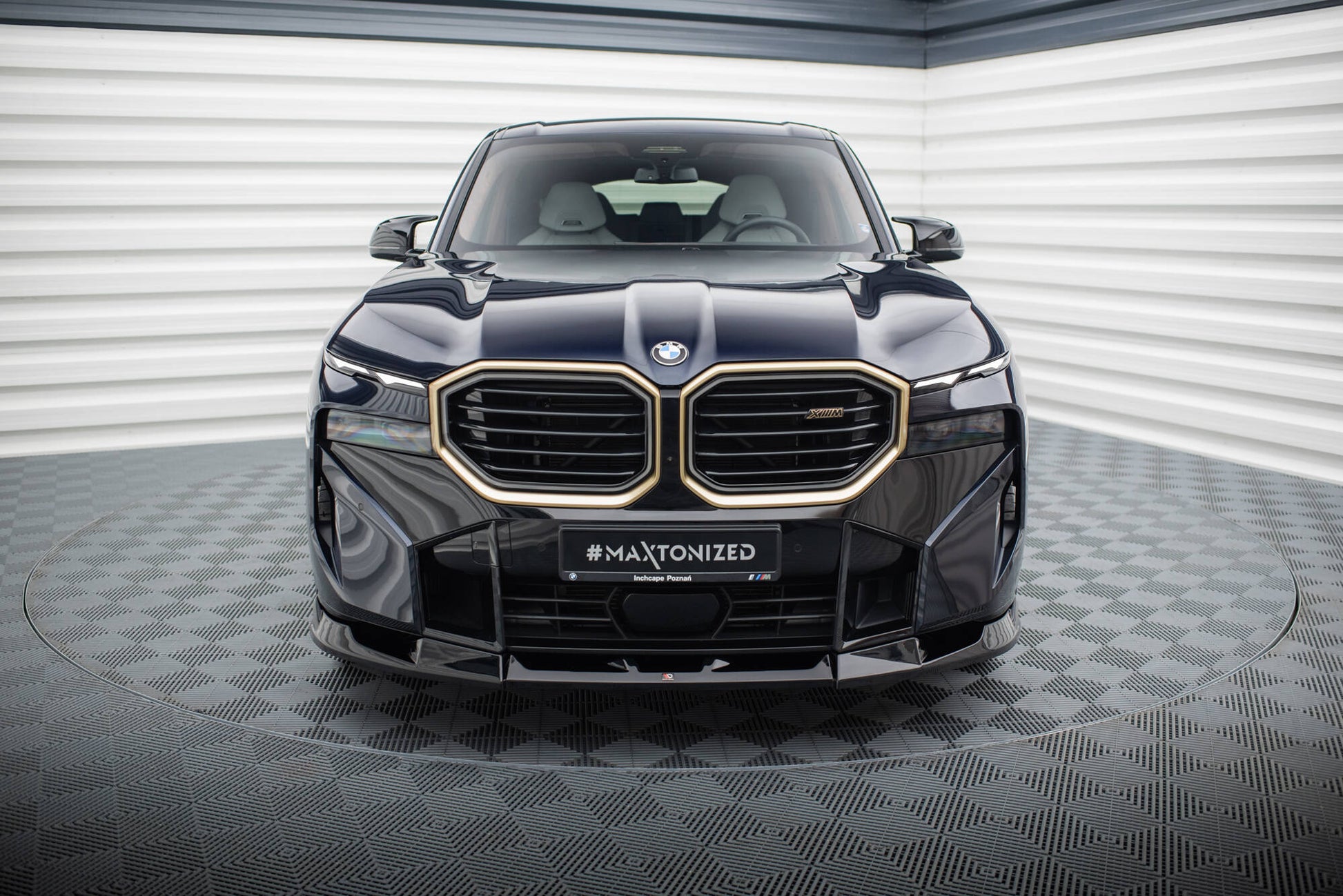 Front Ansatz V.2 für BMW XM G09 schwarz Hochglanz