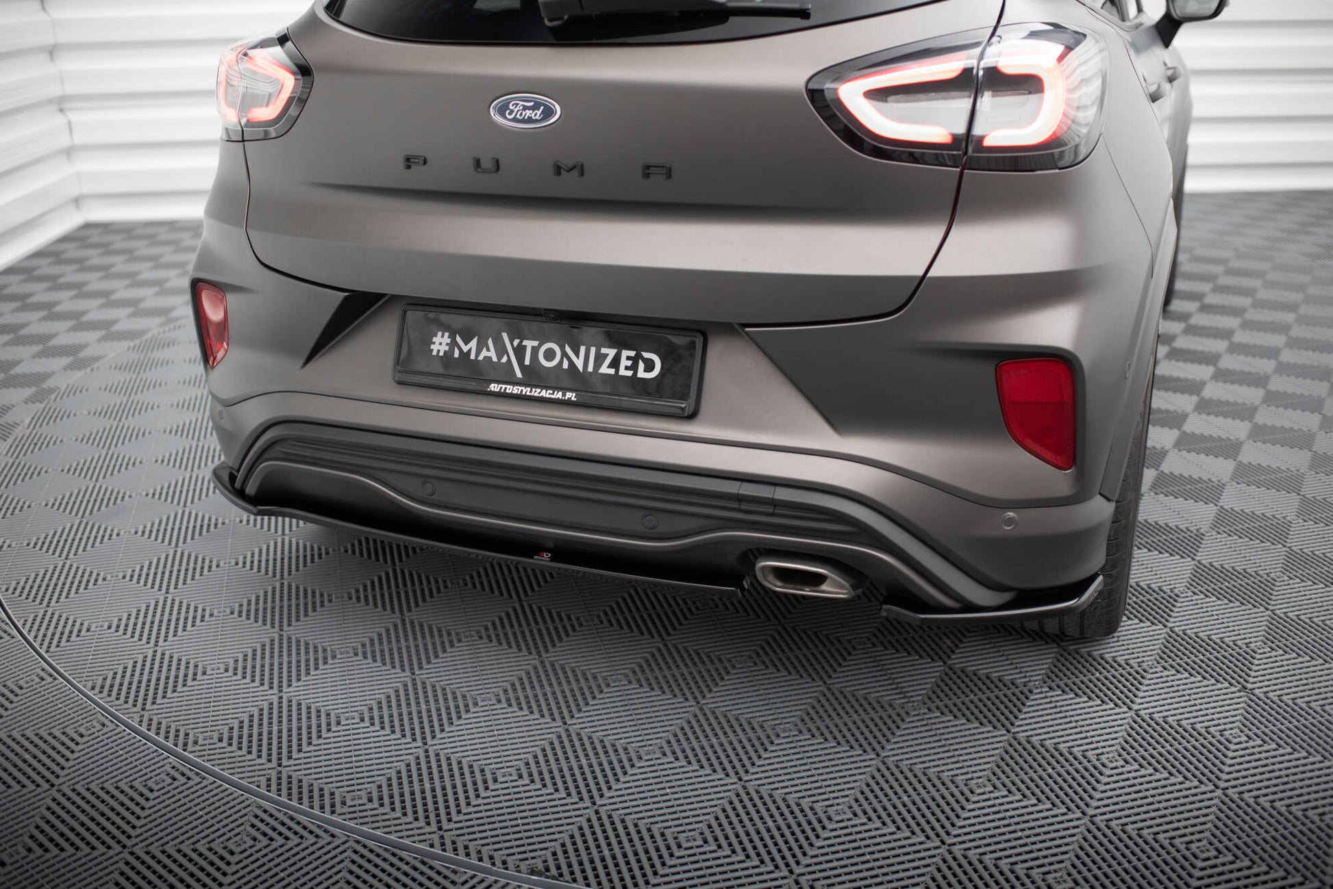 Heck Ansatz Flaps Diffusor für Ford Puma ST-Line Mk1 schwarz Hochglanz