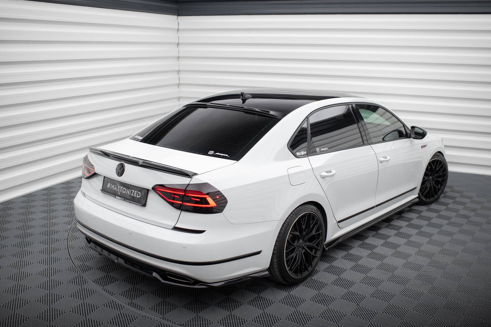 Heckscheiben Spoiler für VW Passat GT B8 Facelift USA schwarz Hochglanz