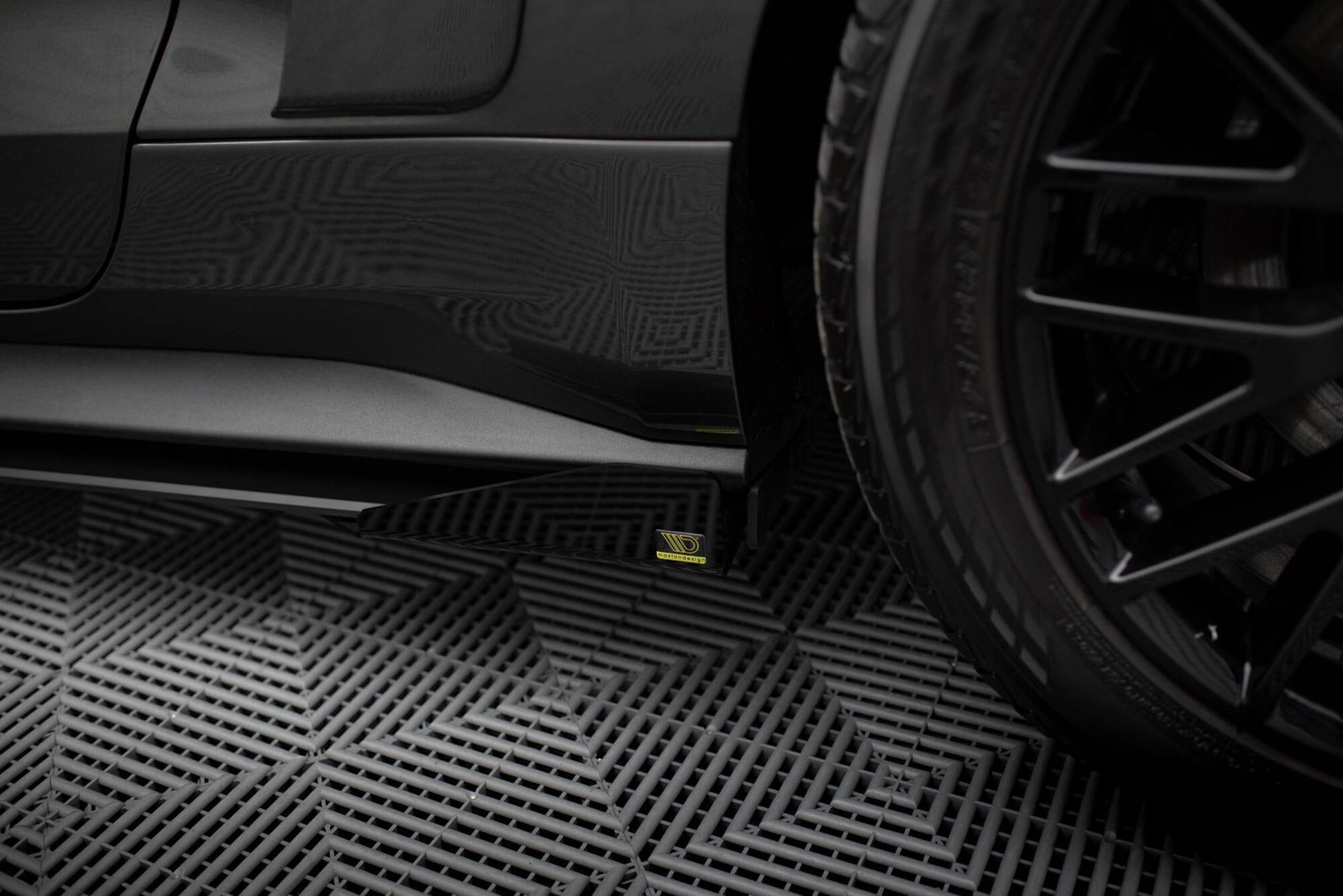 Seitenschweller Flaps für Ford Mustang GT Mk6  schwarz Hochglanz