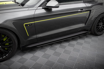 Seitenschweller Flaps für Ford Mustang GT Mk6  schwarz Hochglanz