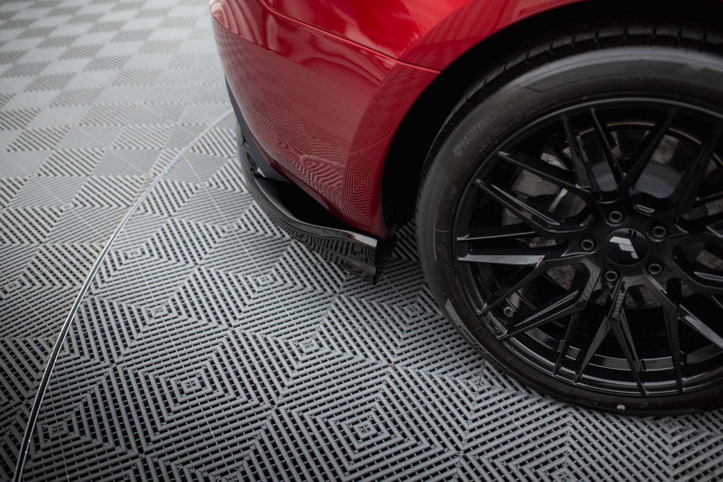 Mittlerer Cup Diffusor DTM Look Heck Ansatz V.2 für Tesla Model 3 Project HighlandFacelift schwarz Hochglanz