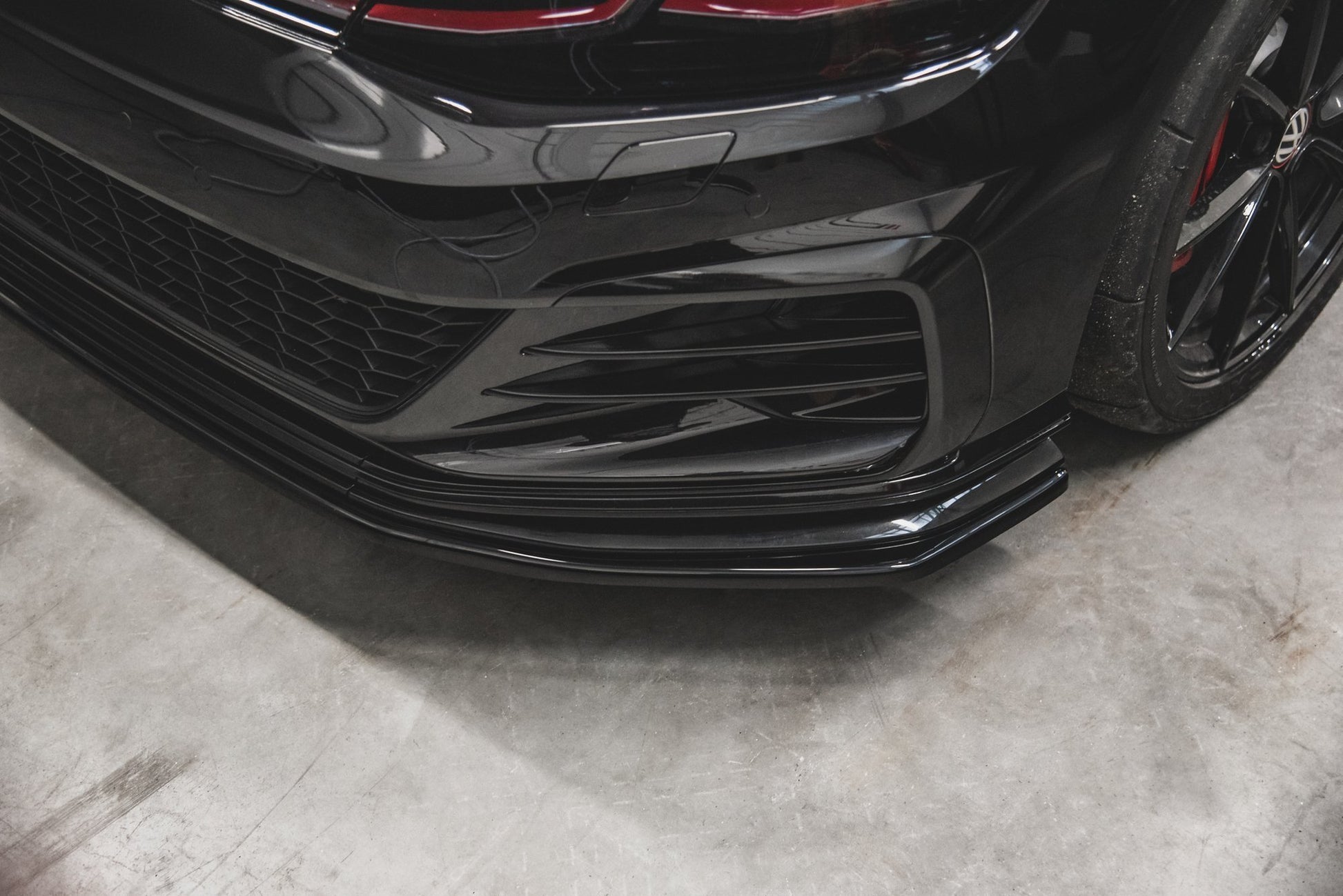 Front Ansatz für VW Golf 7 GTI TCR  schwarz Hochglanz
