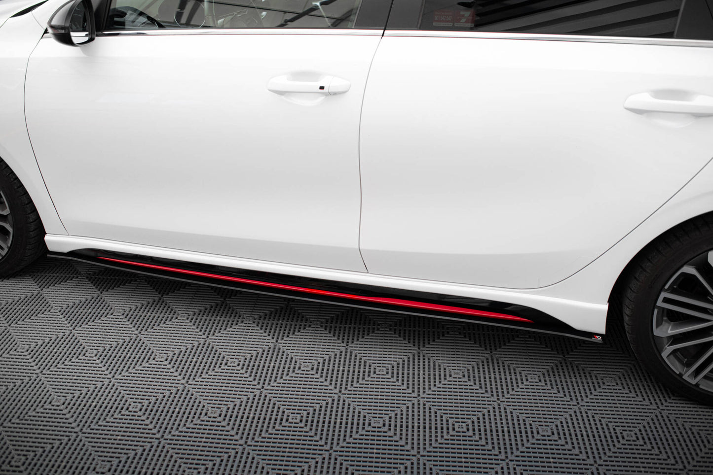 Street Pro Seitenschweller Ansatz für Kia Ceed GT Mk3 / Proceed Mk1