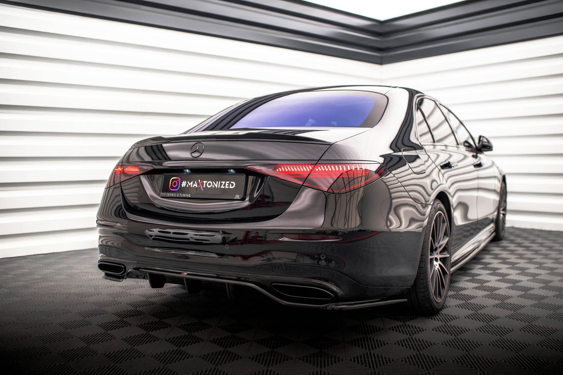 Spoiler CAP 3D für Mercedes-Benz S AMG-Line W223 schwarz Hochglanz