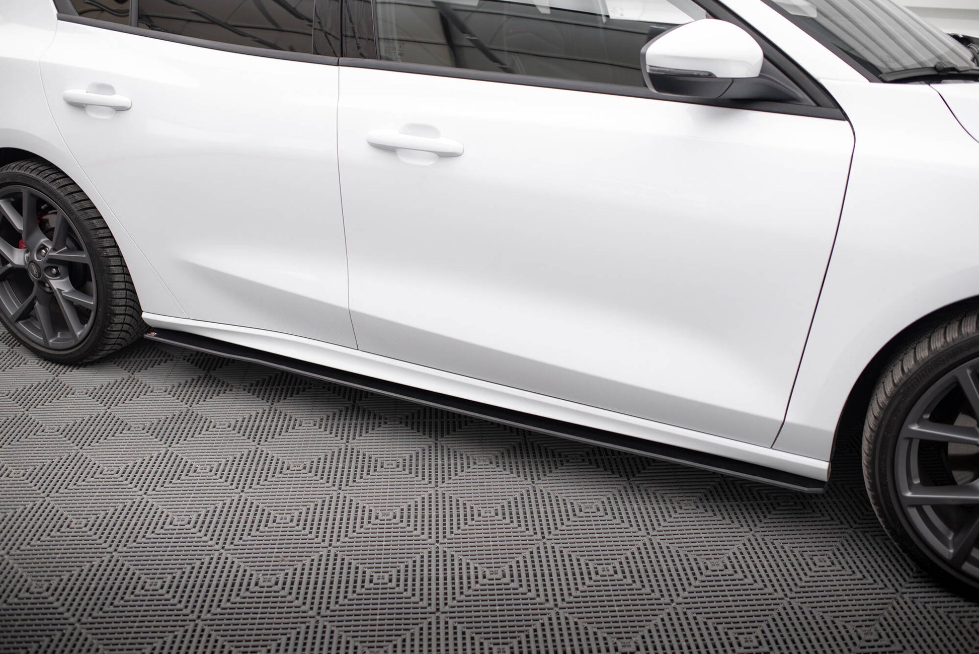 Street Pro Seitenschweller Ansatz für Ford Focus ST / ST-Line Mk4