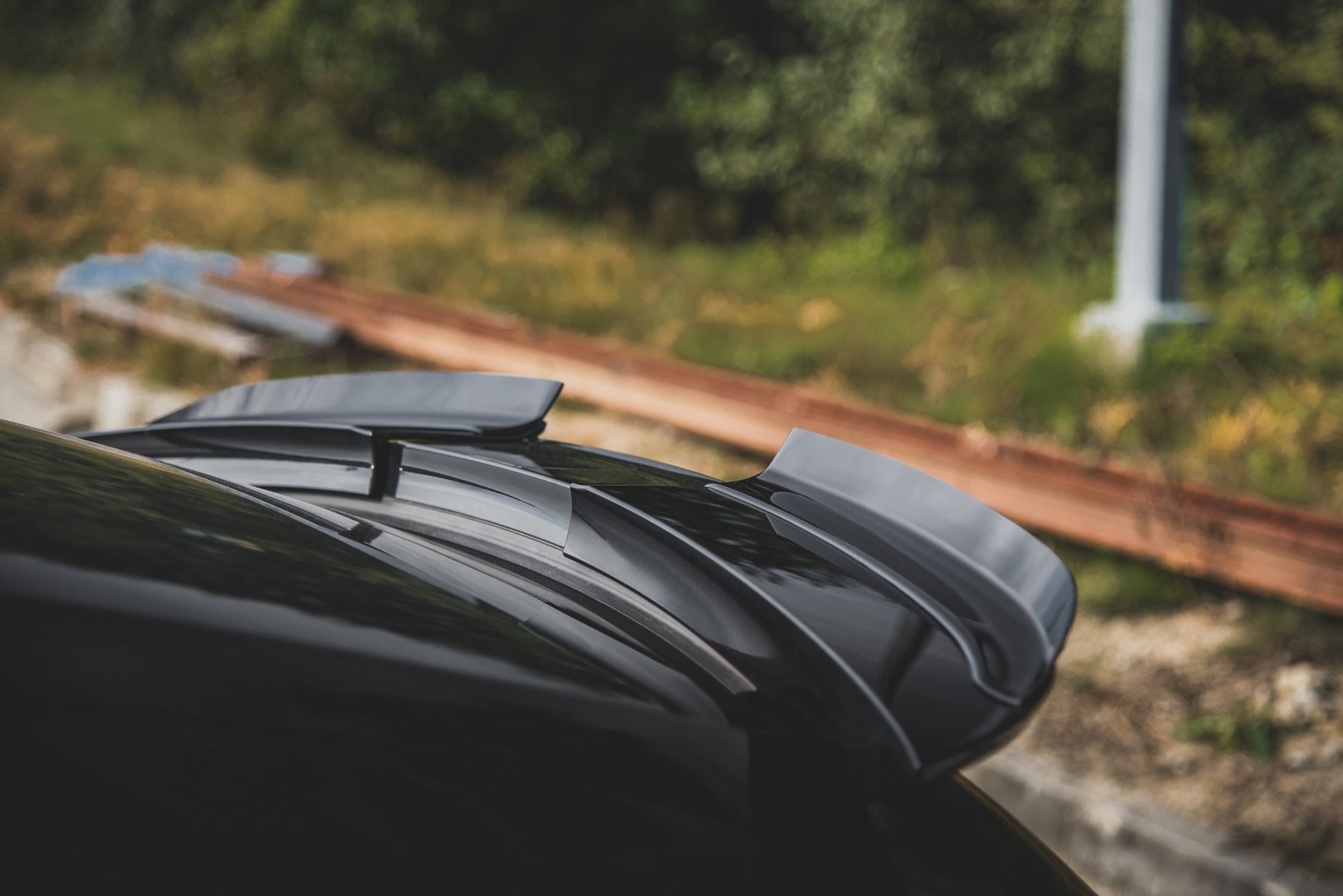 Spoiler CAP für Porsche Panamera Turbo 970 Facelift schwarz Hochglanz