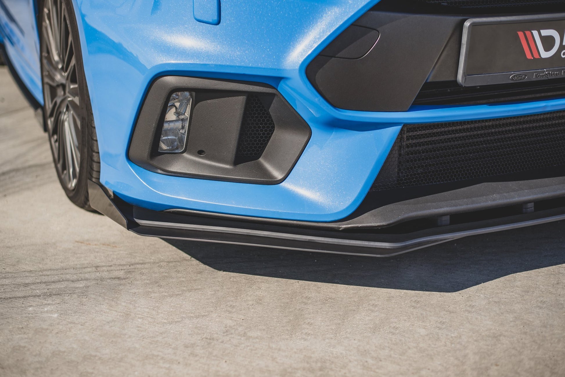 Street Pro Front Ansatz für + Flaps für Ford Focus RS Mk3 schwarz Hochglanz